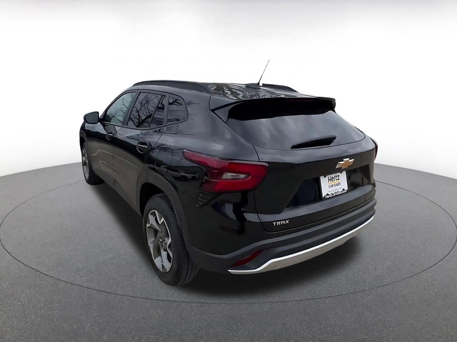 Thumbnail: 2025 Chevrolet Trax - 11