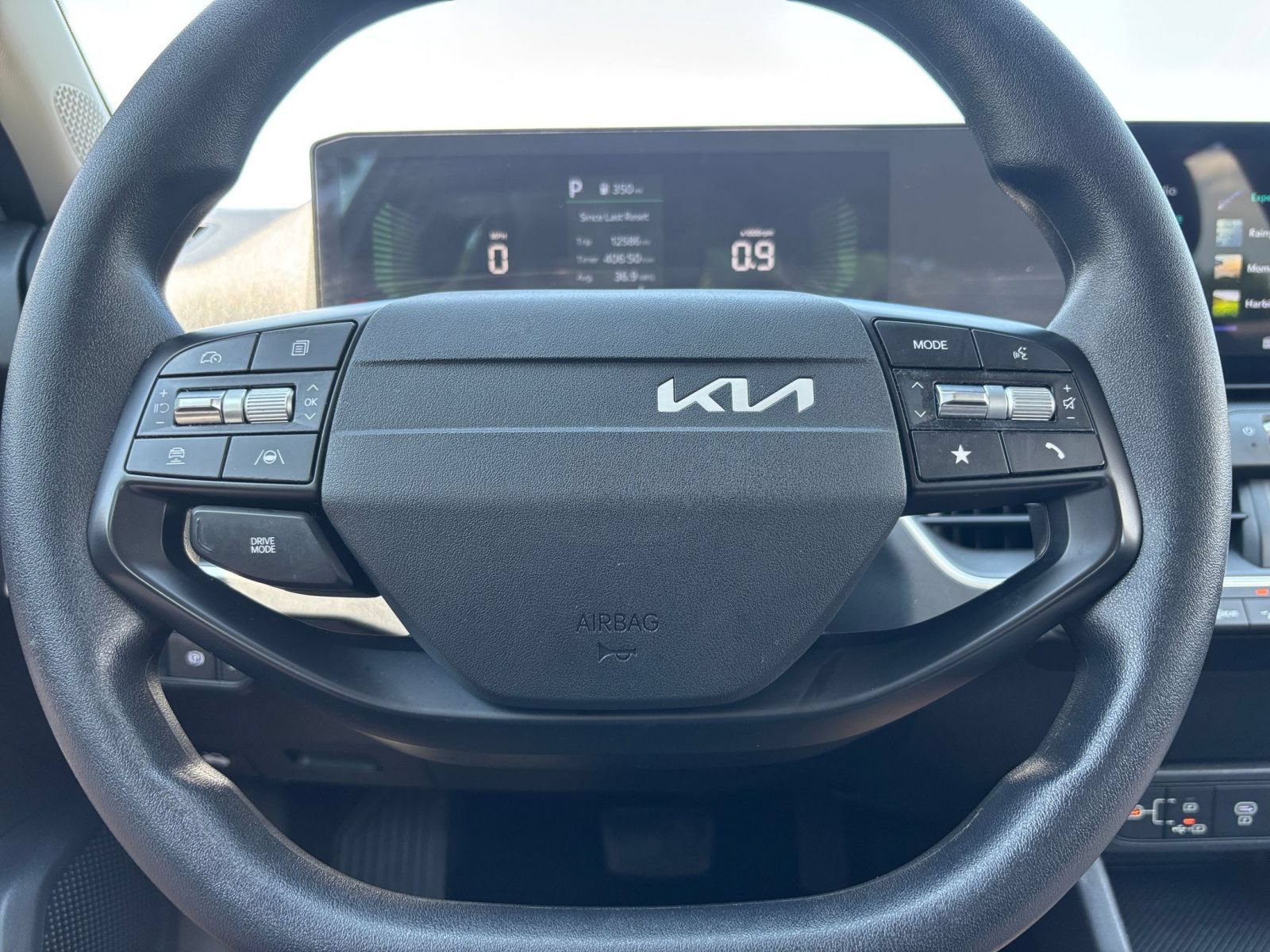Thumbnail: 2025 Kia K4 - 27
