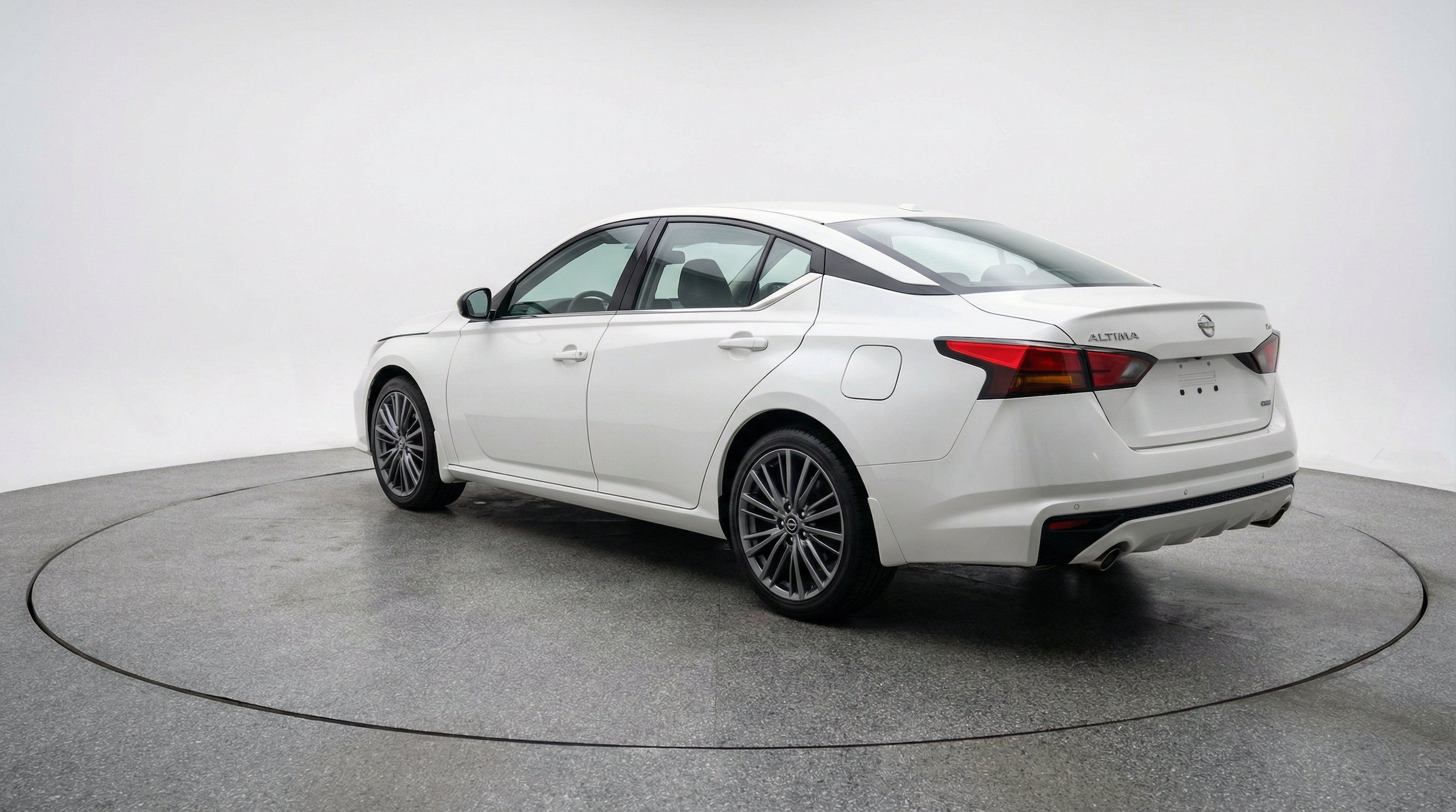 Thumbnail: 2025 Nissan Altima - 8