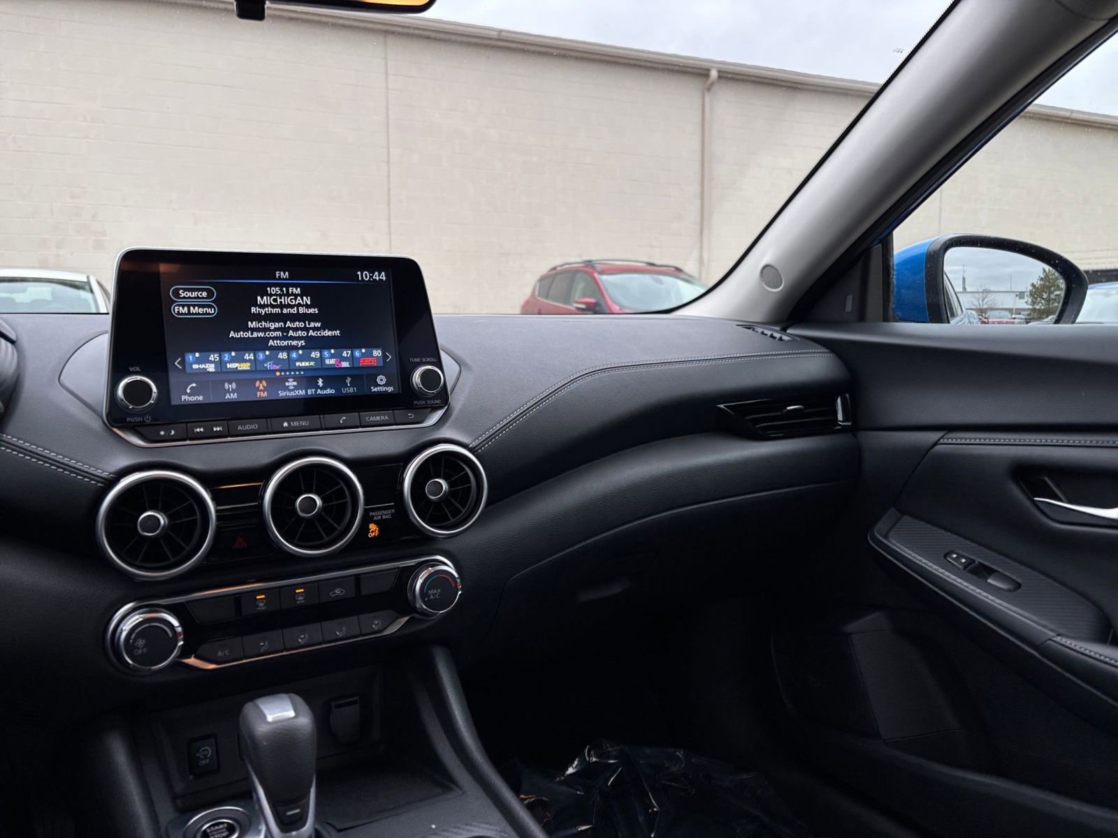 Thumbnail: 2025 Nissan Sentra - 33