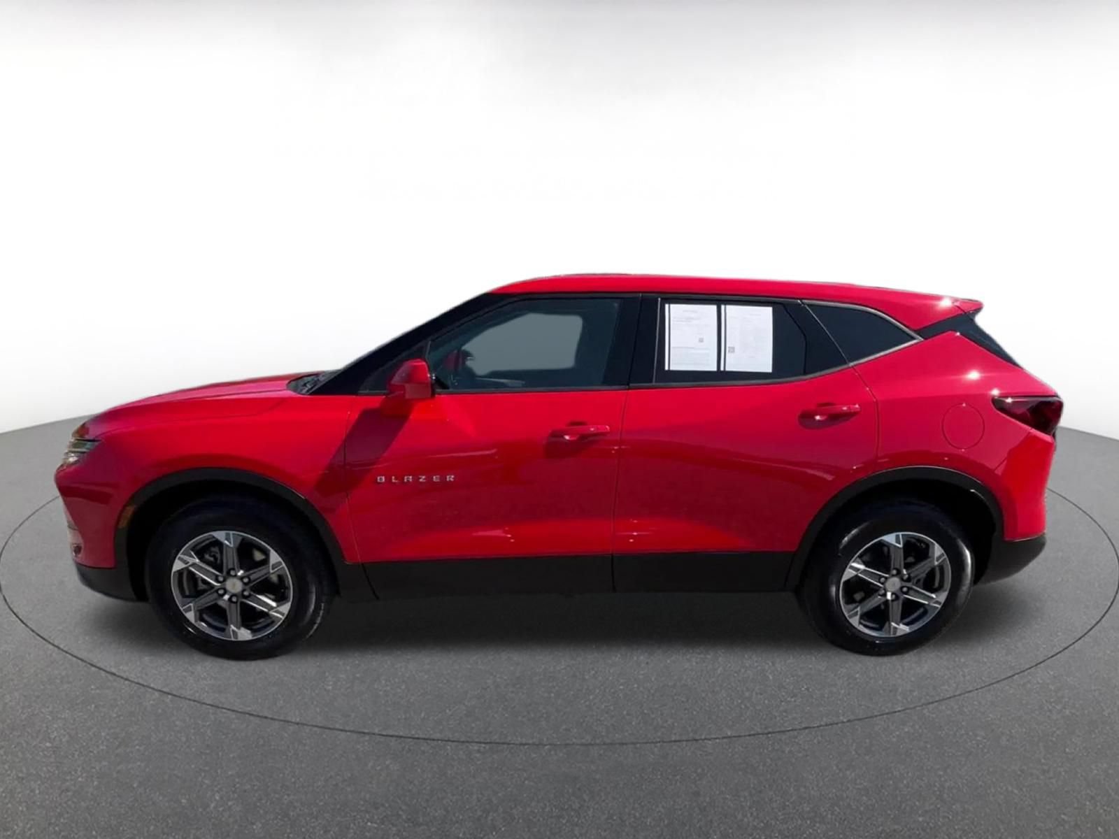 Thumbnail: 2026 Chevrolet Blazer - 9