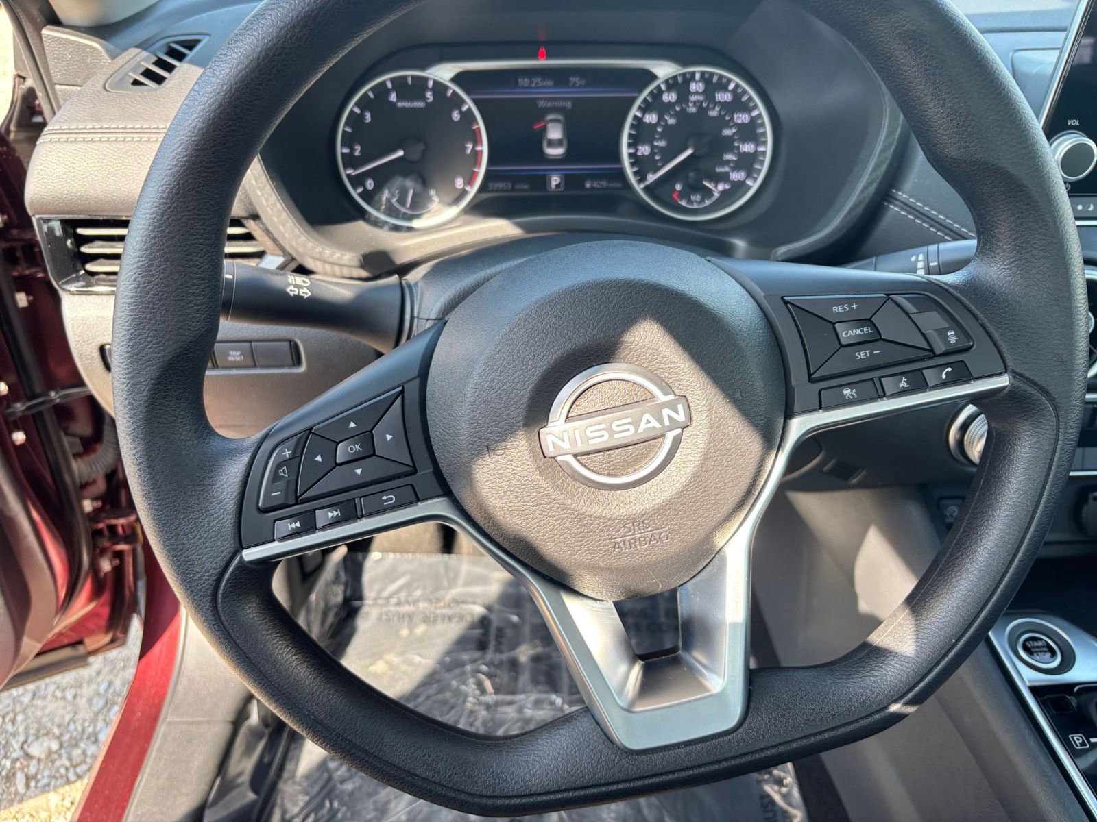 Thumbnail: 2024 Nissan Sentra - 25