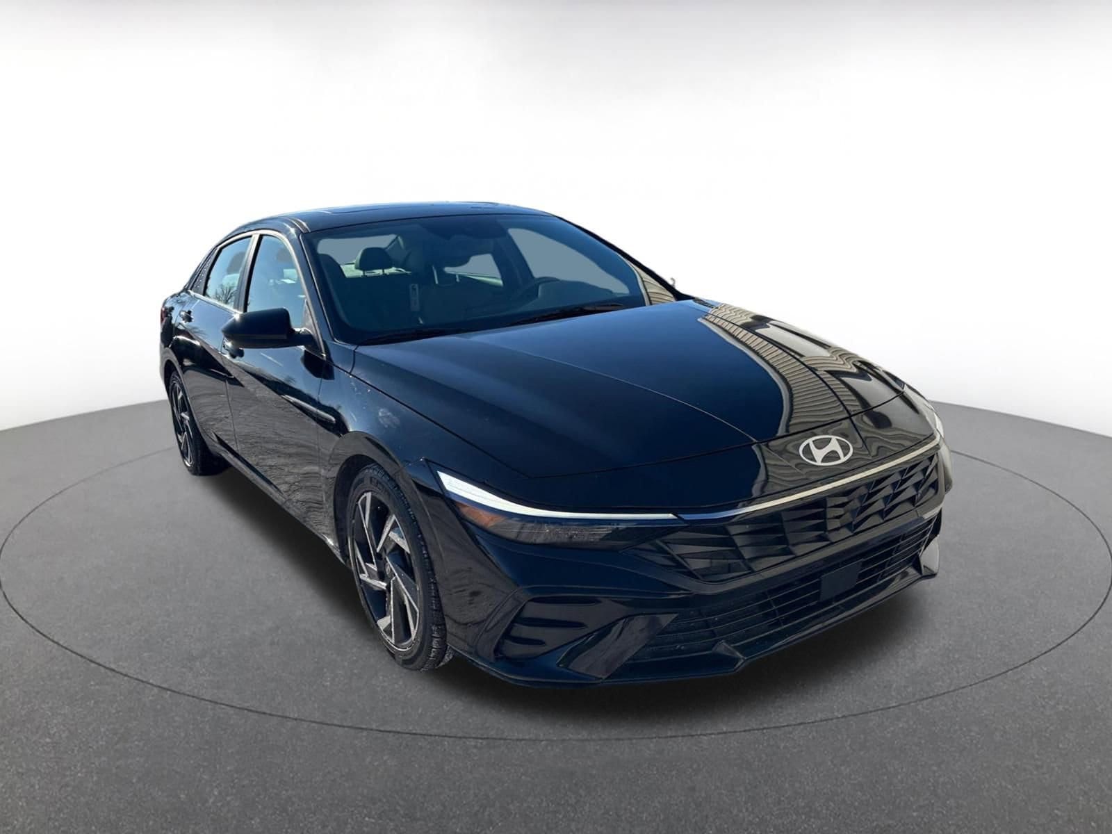 Thumbnail: 2025 Hyundai Elantra - 1