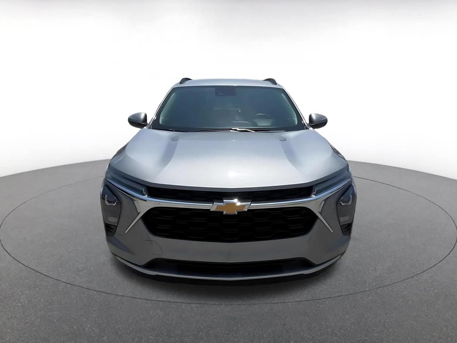 Thumbnail: 2025 Chevrolet Trax - 4