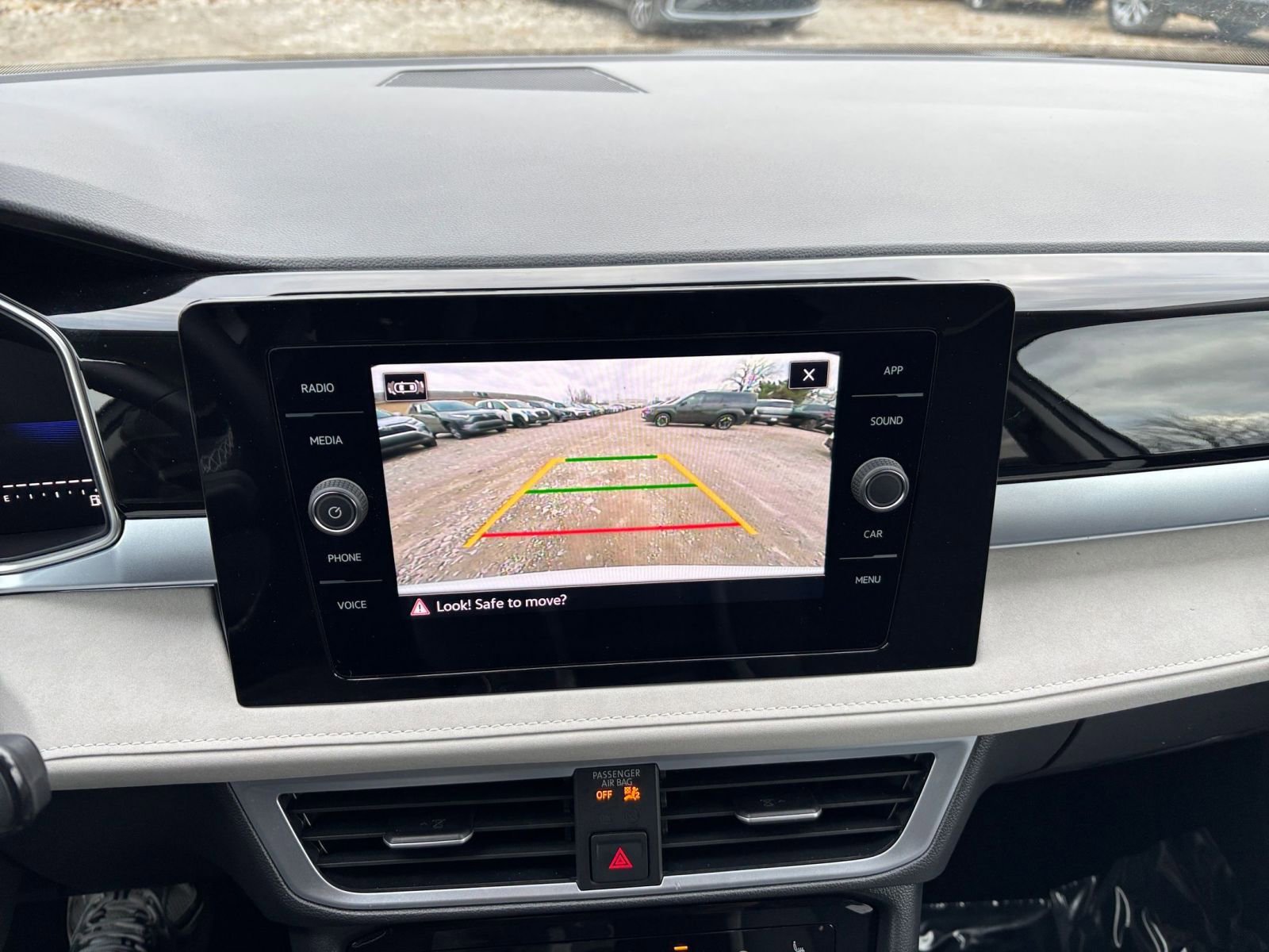 Thumbnail: 2025 Volkswagen Taos - 17