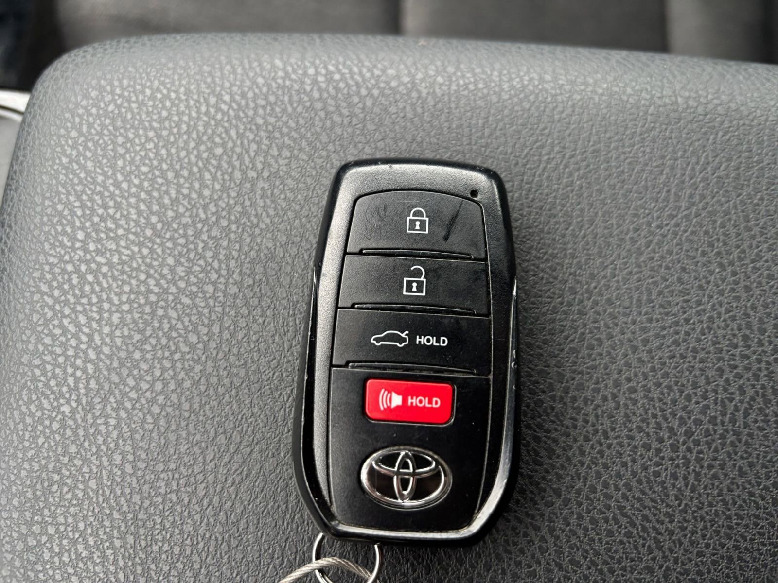 Thumbnail: 2025 Toyota Camry - 22