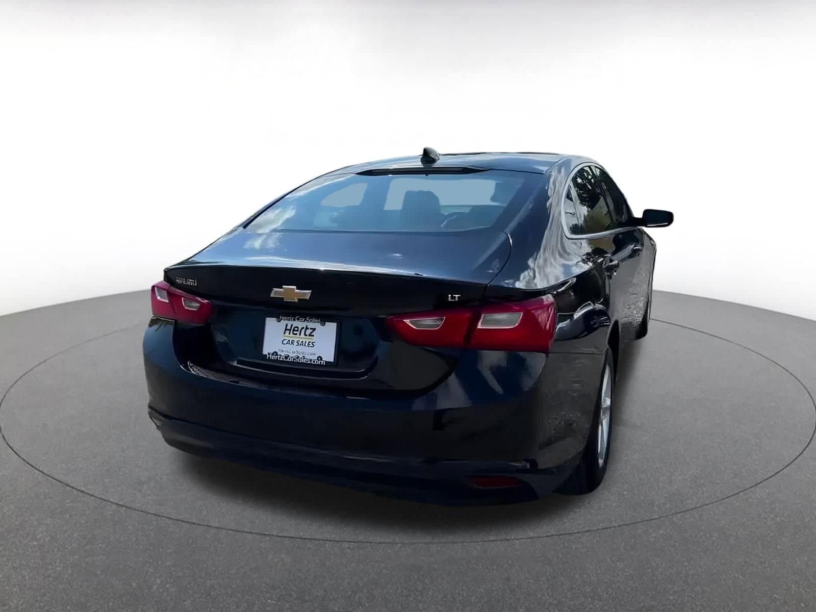Thumbnail: 2023 Chevrolet Malibu - 14