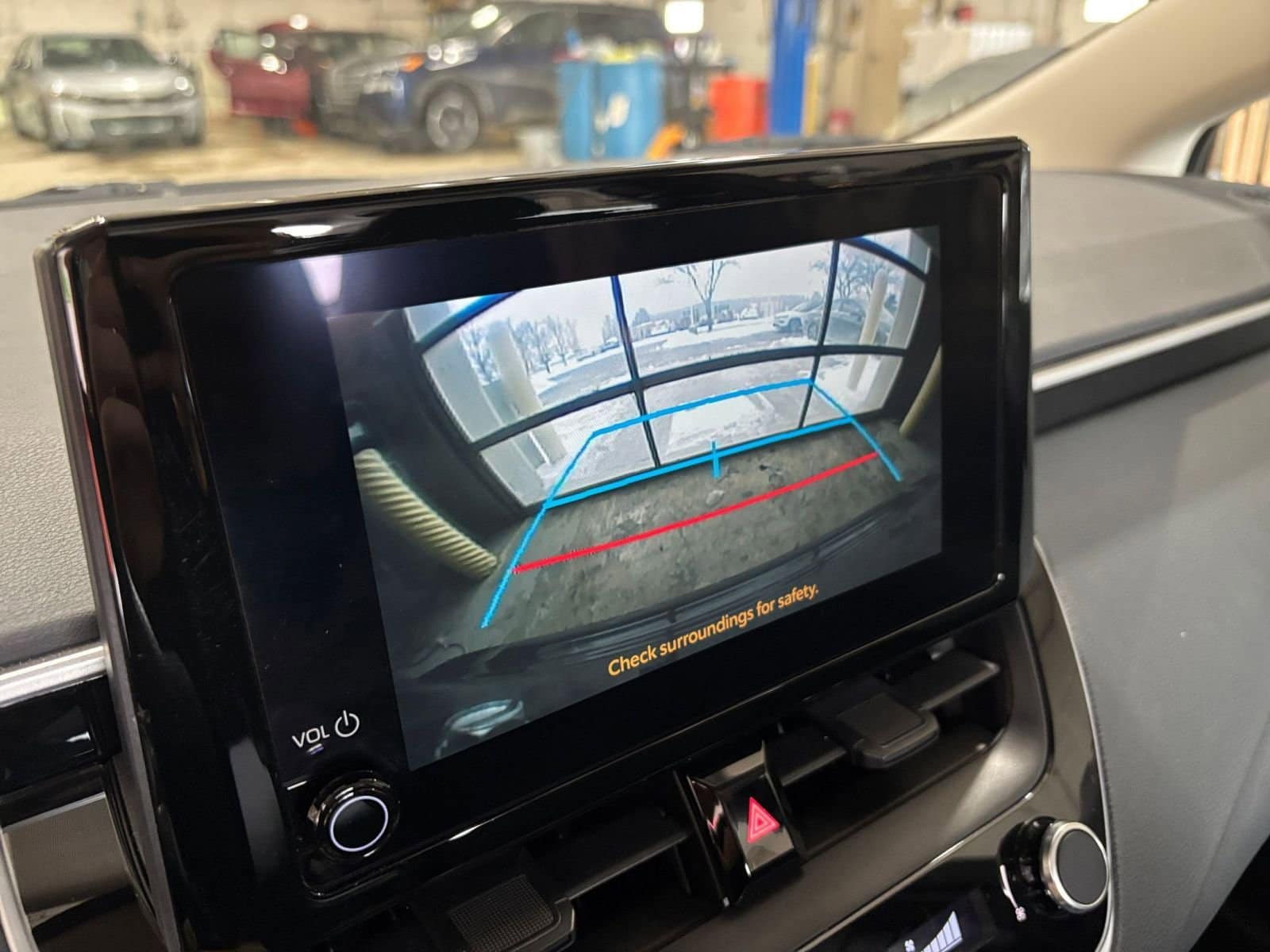 Thumbnail: 2025 Toyota Corolla - 18