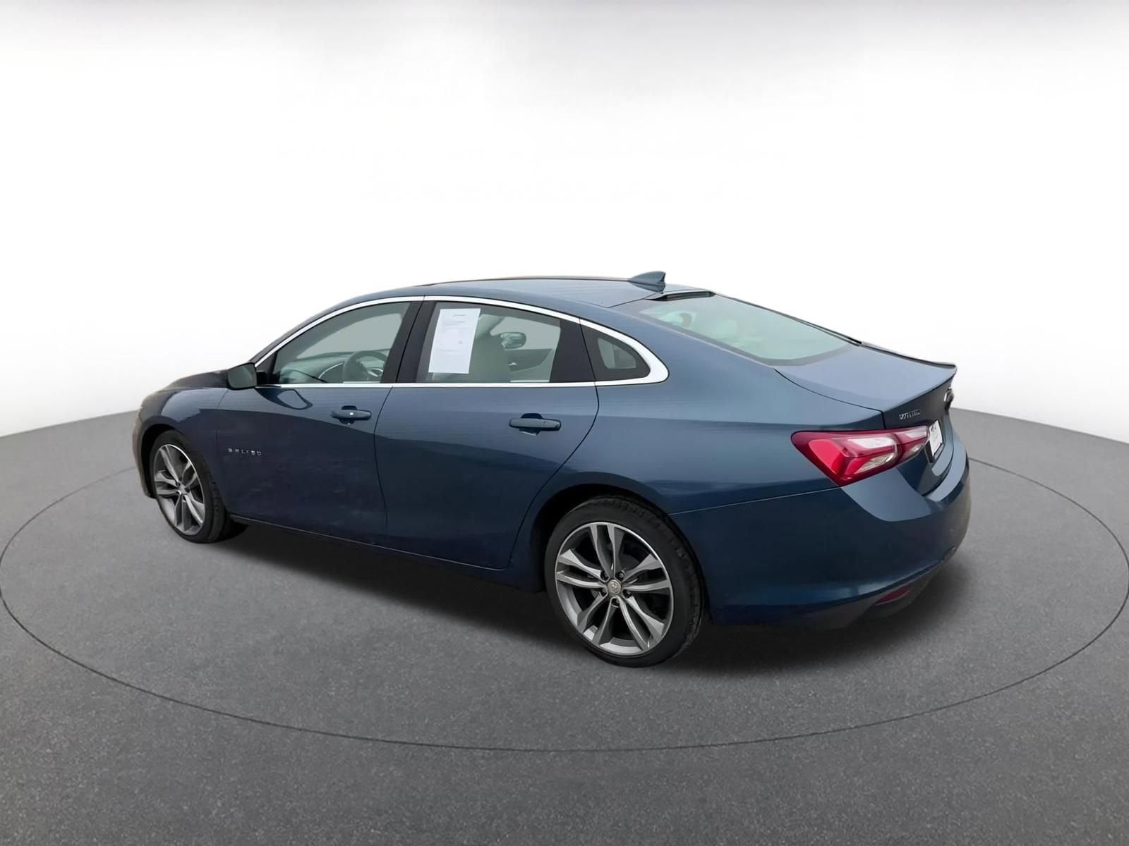 Thumbnail: 2024 Chevrolet Malibu - 10