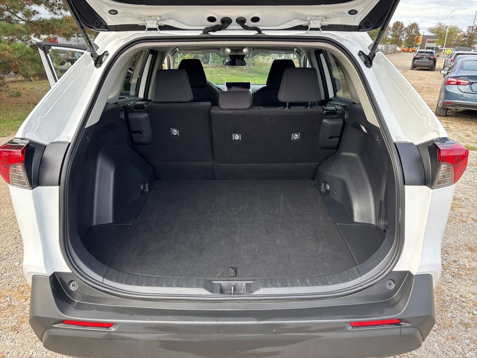 Thumbnail: 2025 Toyota RAV4 - 30