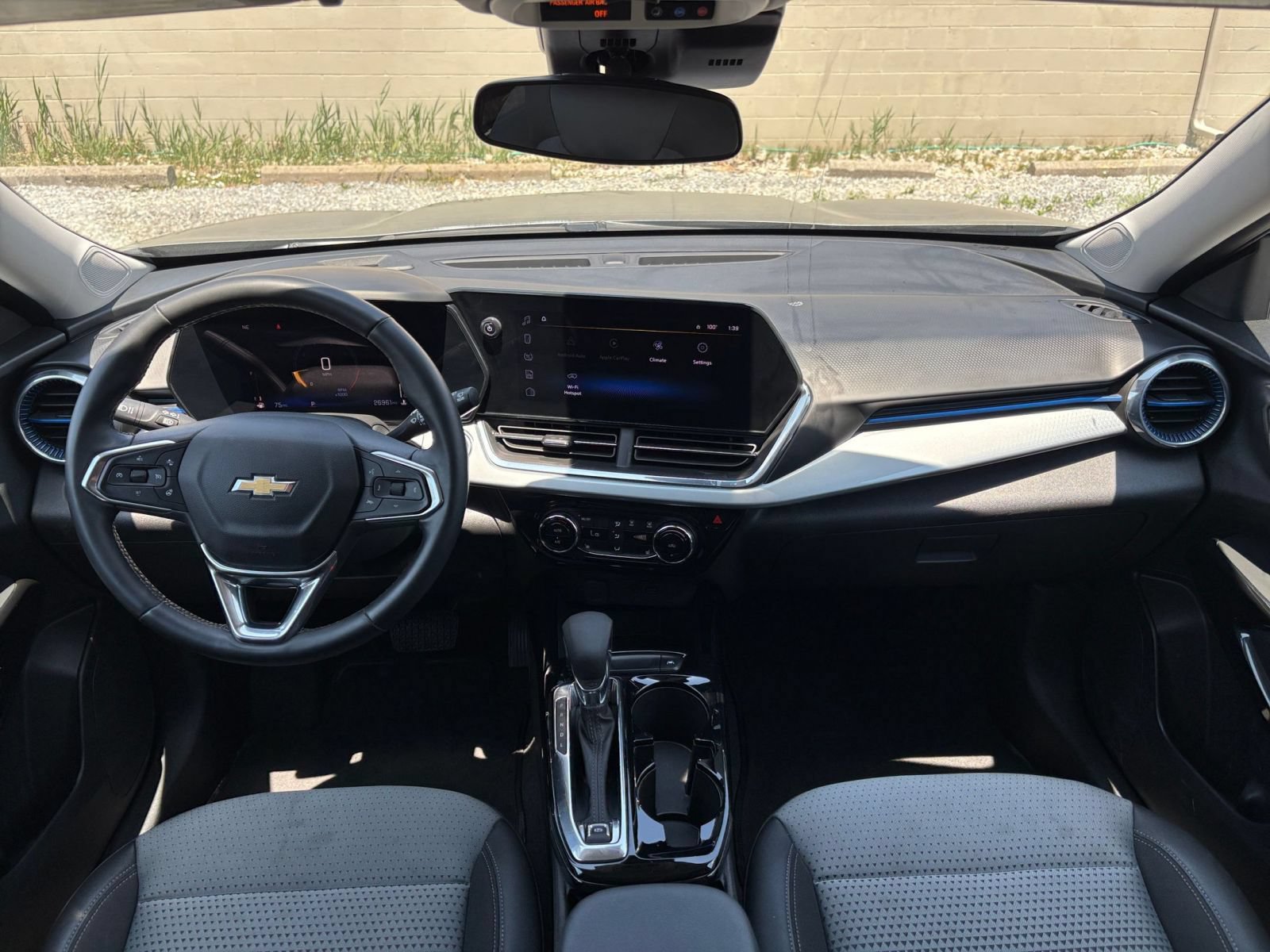 Thumbnail: 2025 Chevrolet Trax - 28