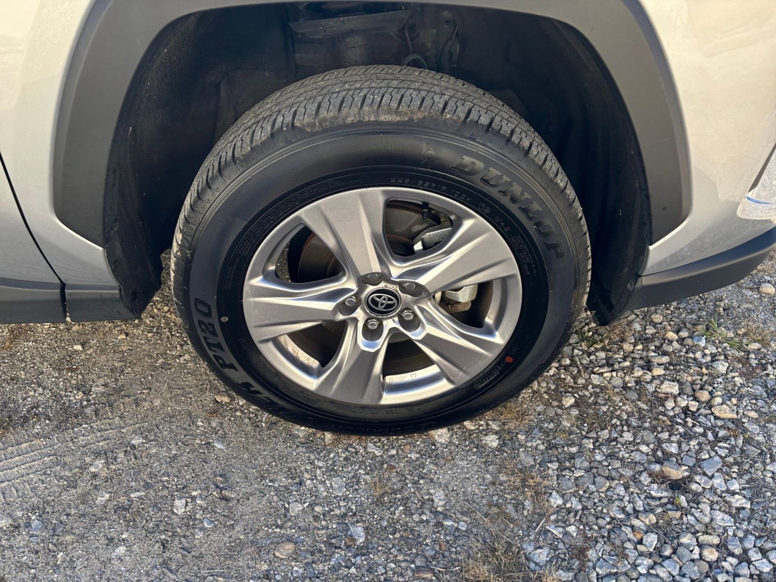 Thumbnail: 2025 Toyota RAV4 - 32