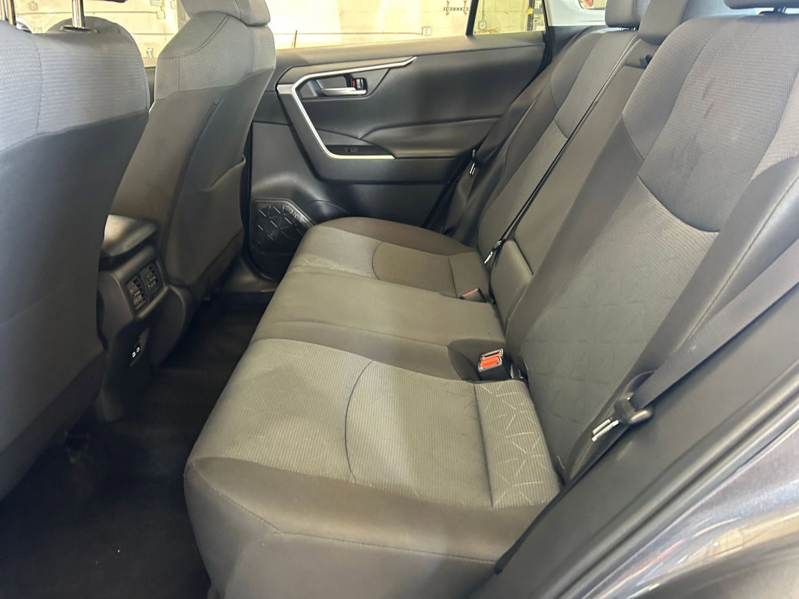 Thumbnail: 2025 Toyota RAV4 - 25