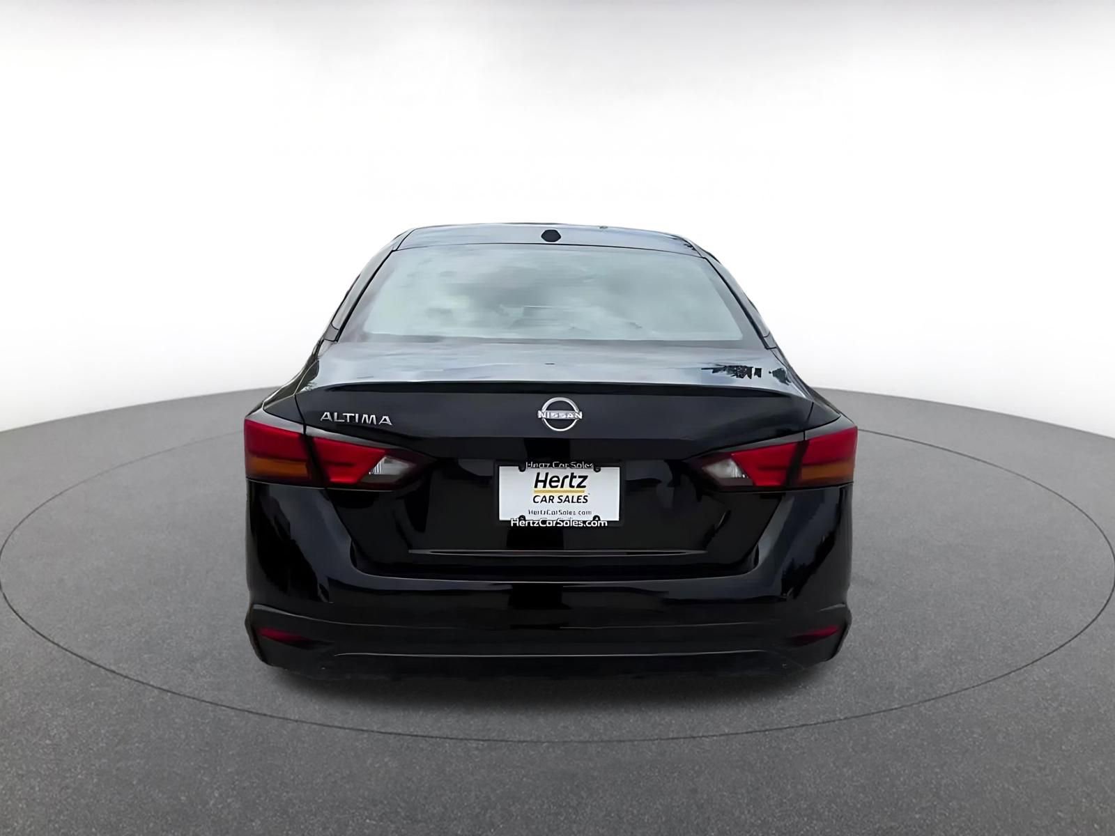 Thumbnail: 2025 Nissan Altima - 12
