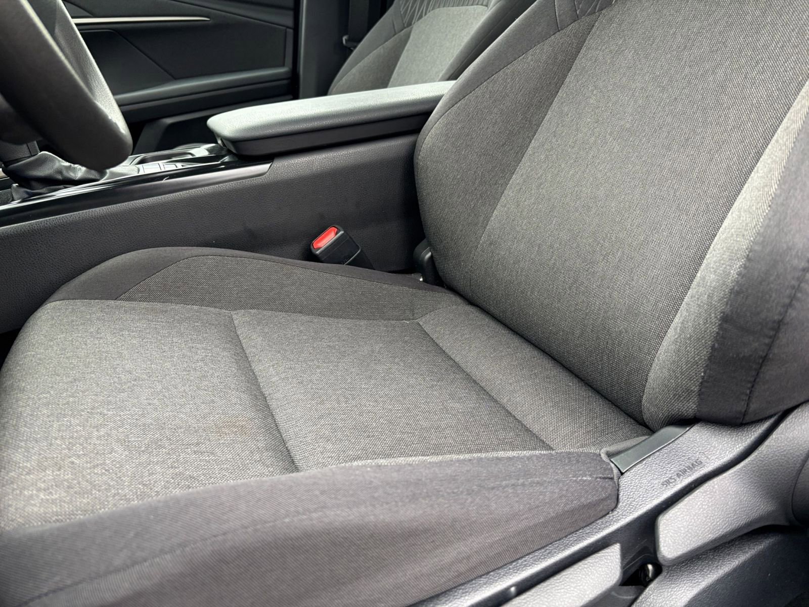 Thumbnail: 2025 Toyota Camry - 25