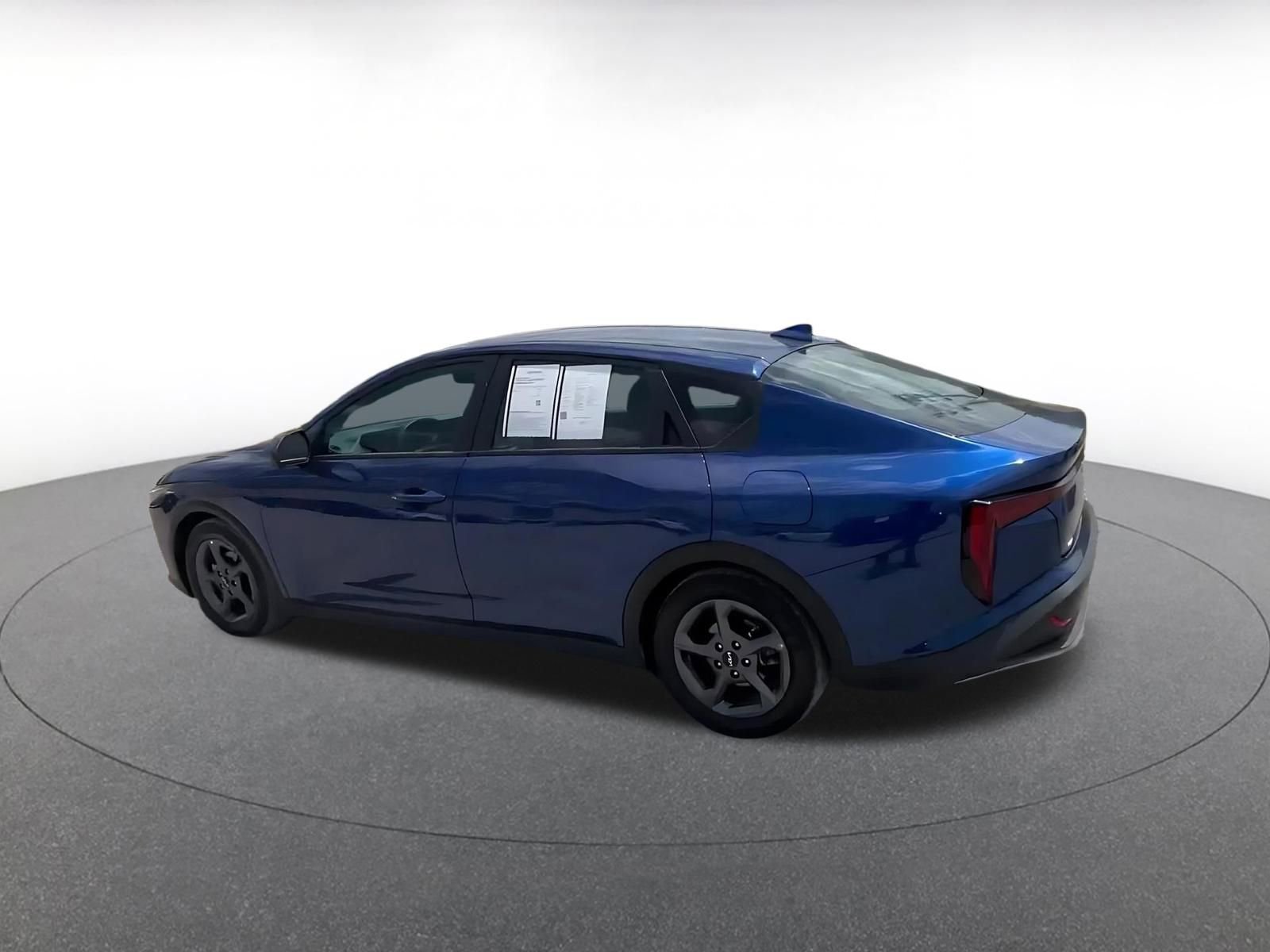 Thumbnail: 2025 Kia K4 - 10
