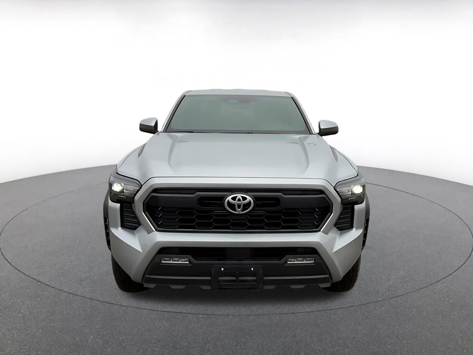 Thumbnail: 2025 Toyota Tacoma - 4