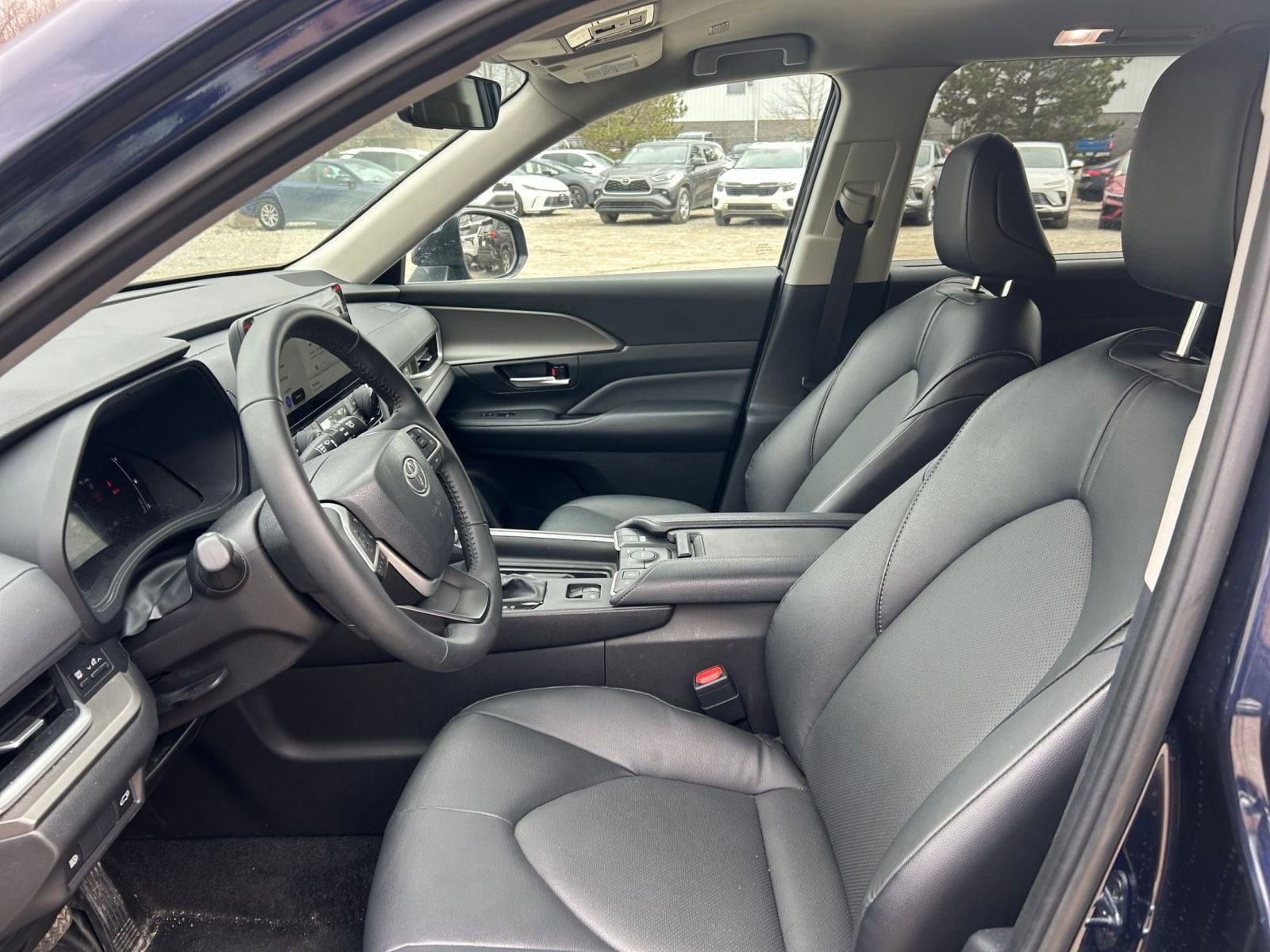 Thumbnail: 2025 Toyota Grand Highlander - 29