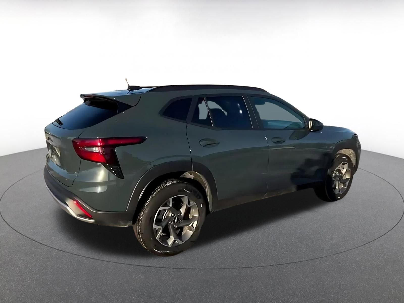 Thumbnail: 2025 Chevrolet Trax - 15