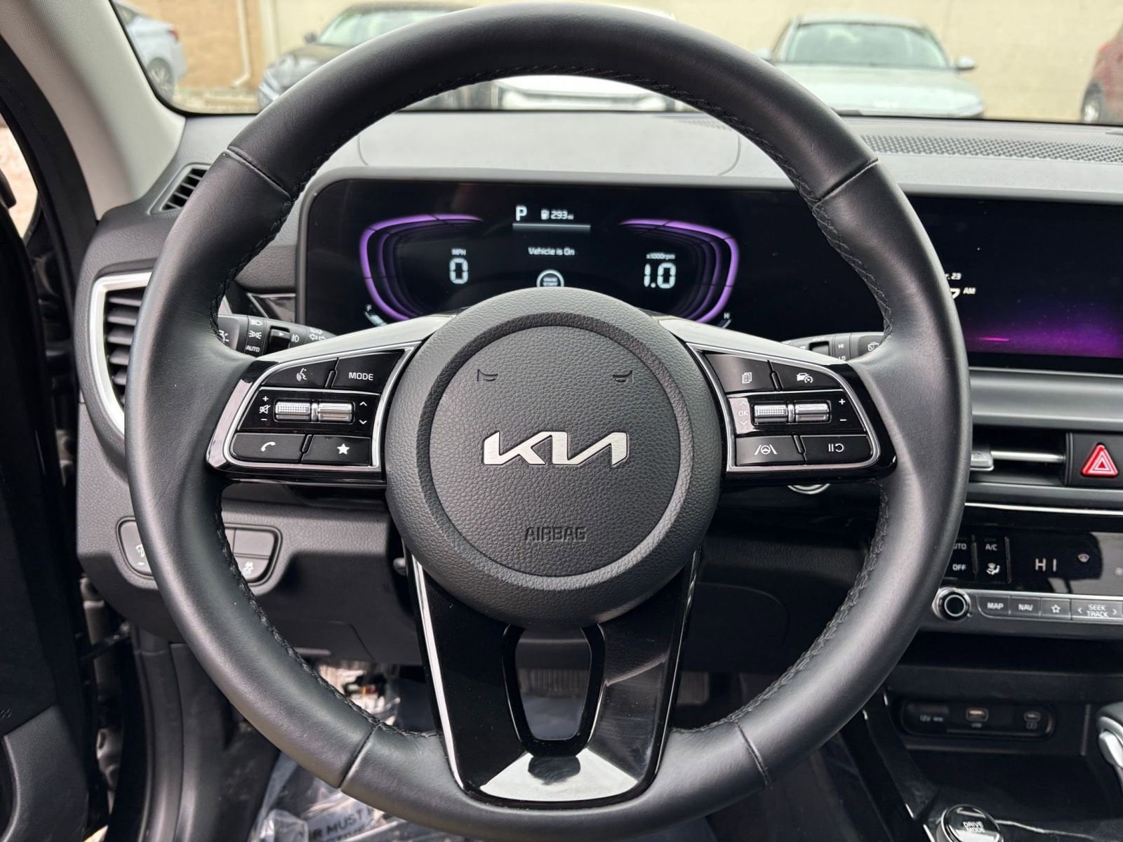 Thumbnail: 2025 Kia Seltos - 29