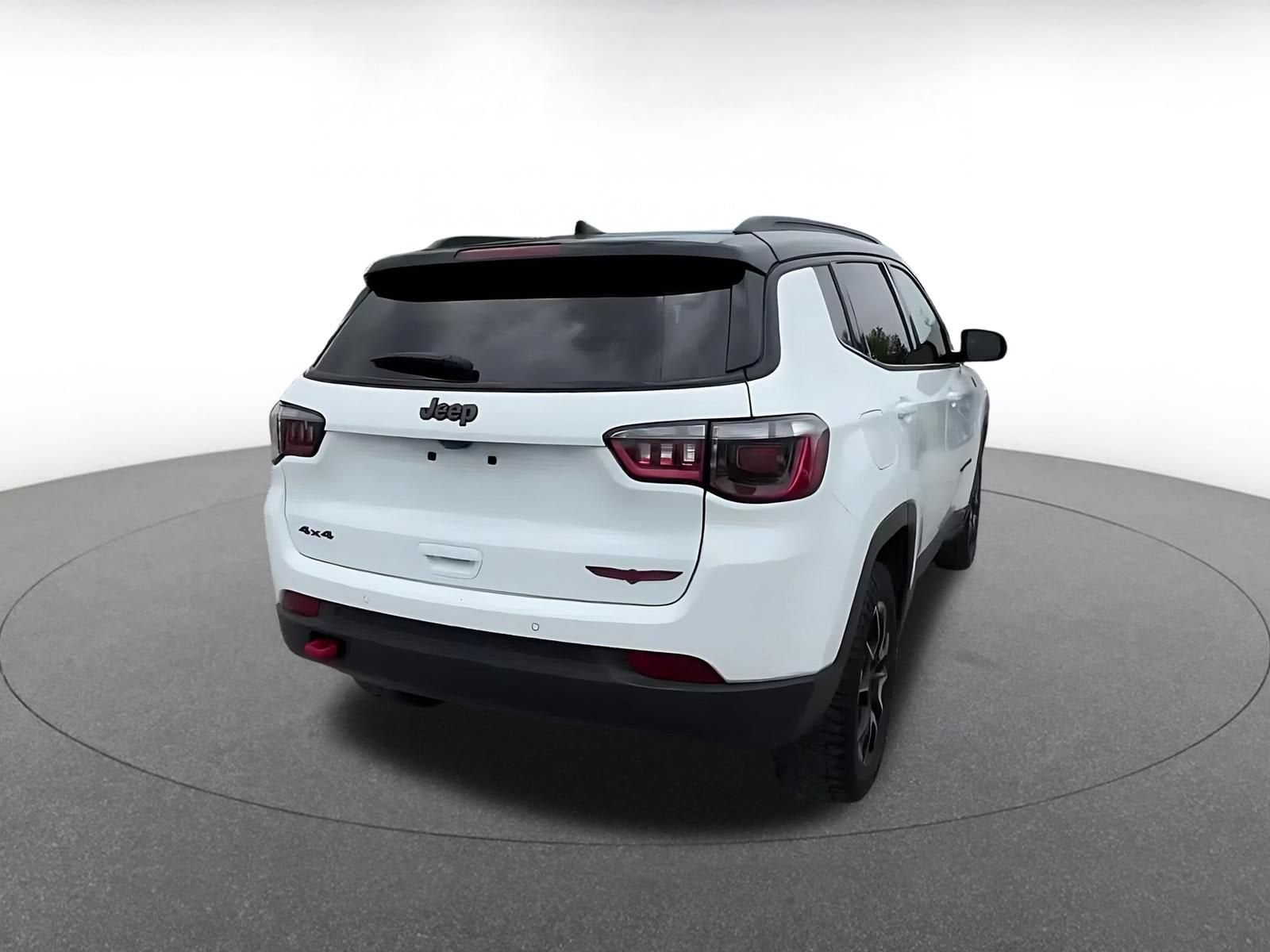 2025 Jeep Compass Trailhawk - Photo 14