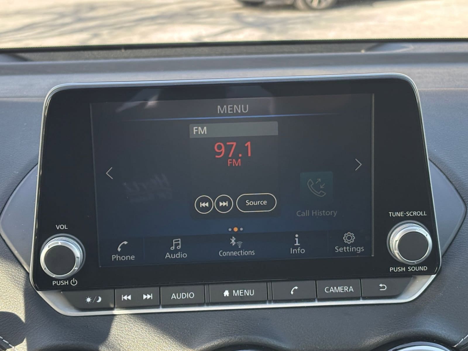 Thumbnail: 2025 Nissan Sentra - 20