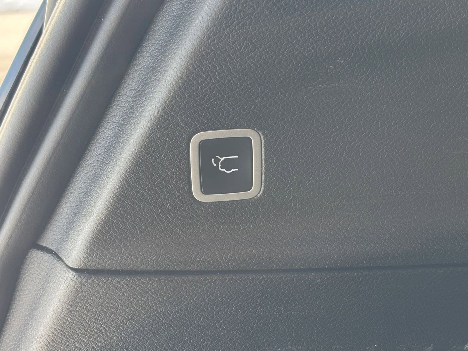 Thumbnail: 2025 Chrysler Pacifica - 25