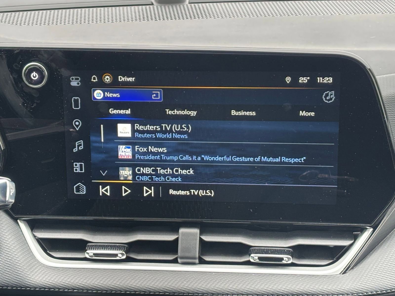 Thumbnail: 2025 Chevrolet Equinox - 21