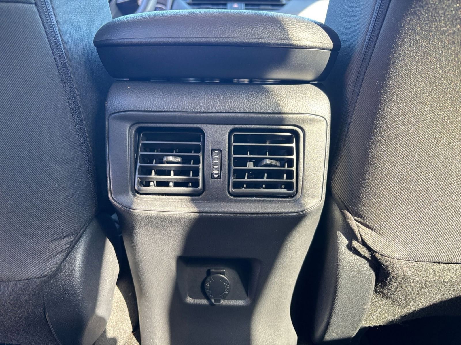 Thumbnail: 2025 Toyota RAV4 - 23