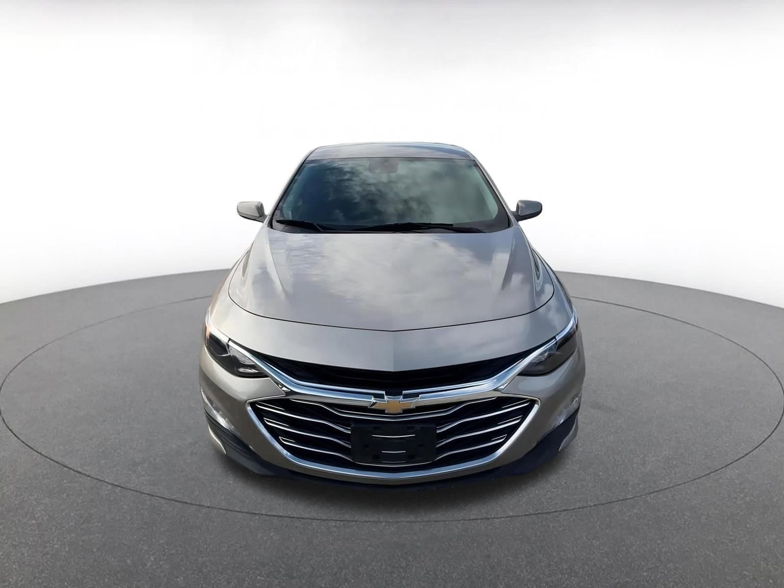 Thumbnail: 2024 Chevrolet Malibu - 4