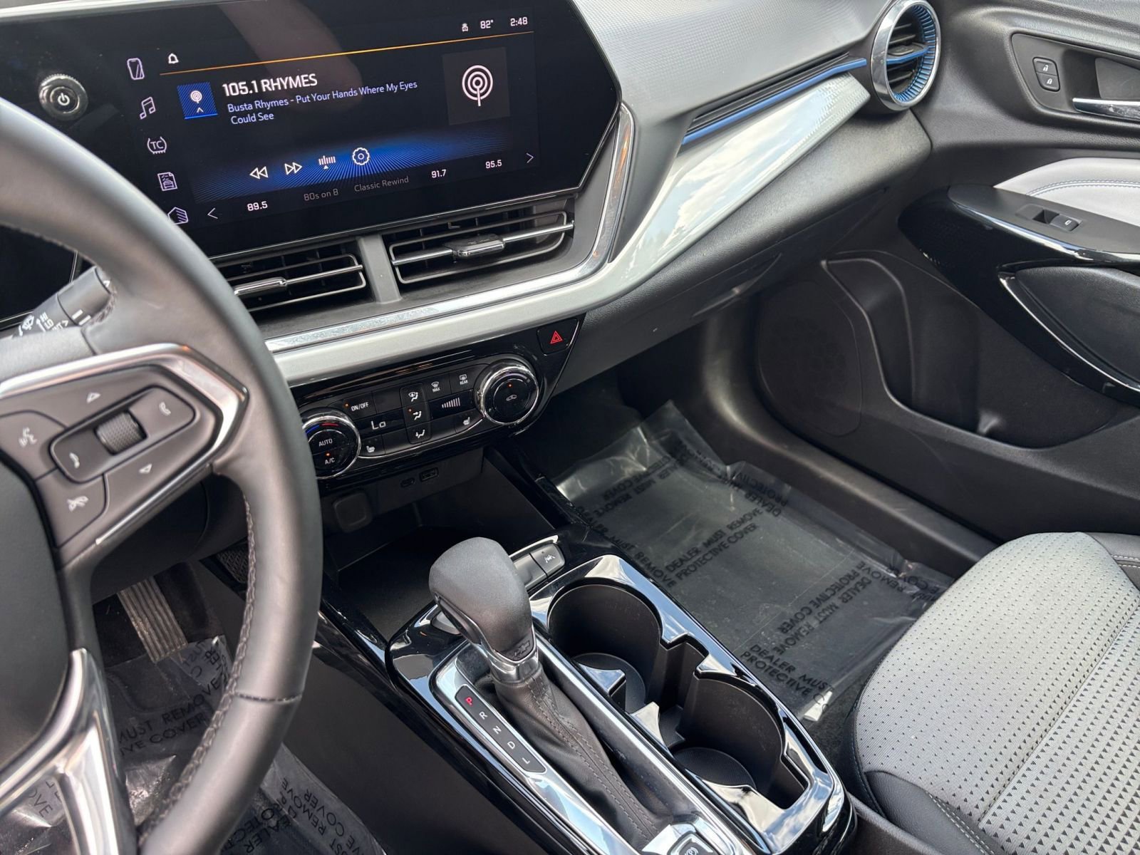 Thumbnail: 2025 Chevrolet Trax - 17