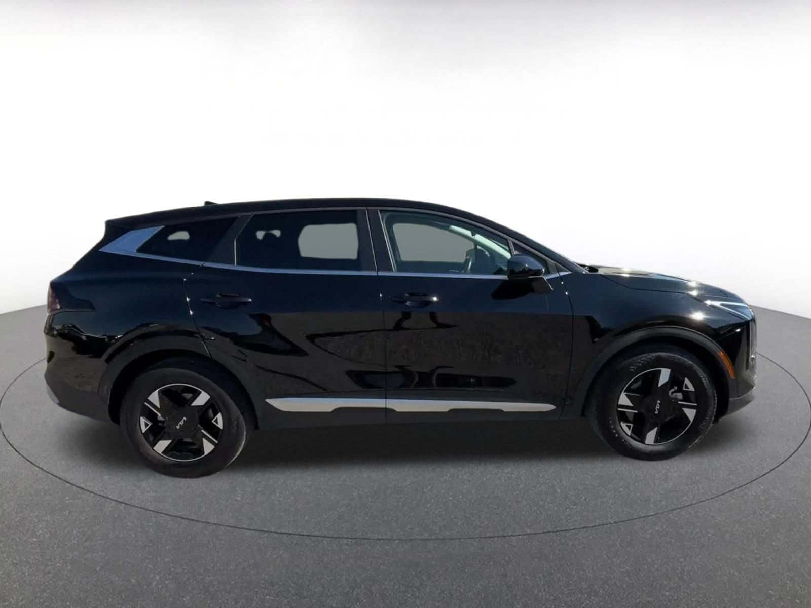 Thumbnail: 2026 Kia Sportage - 15