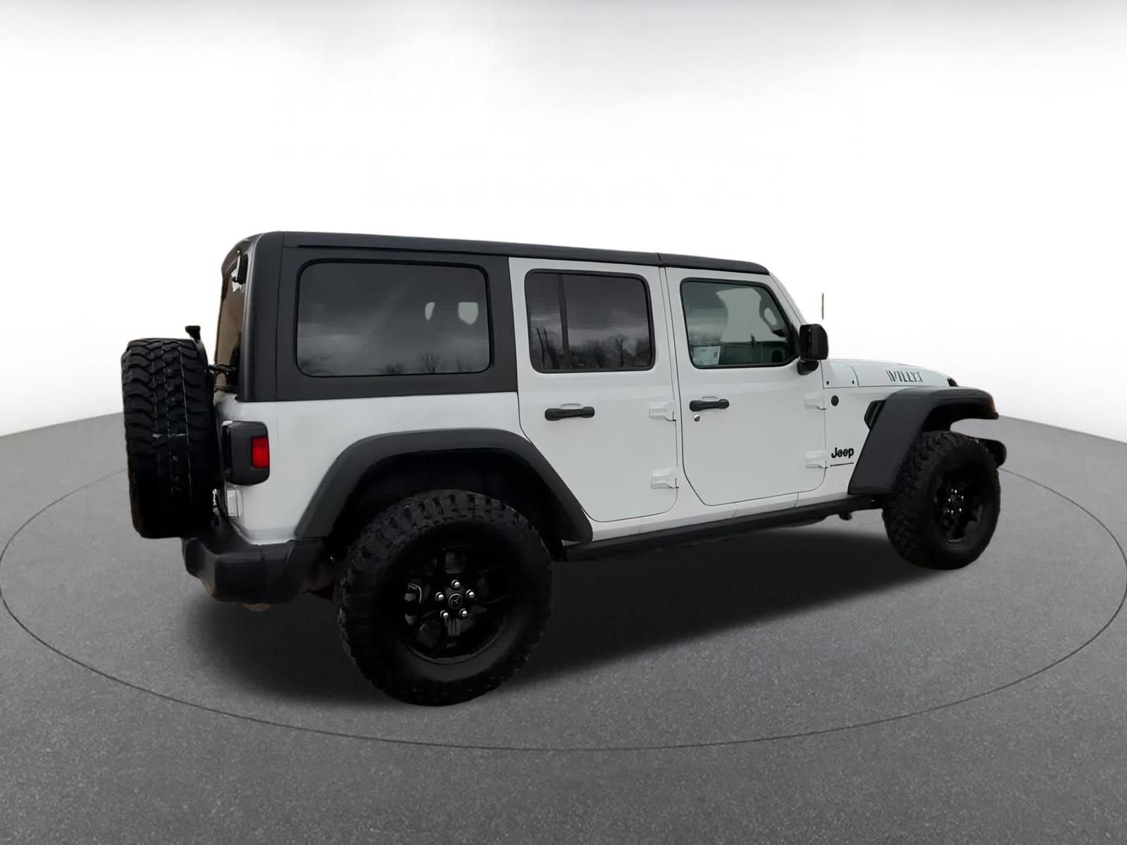 Thumbnail: 2025 Jeep Wrangler - 15