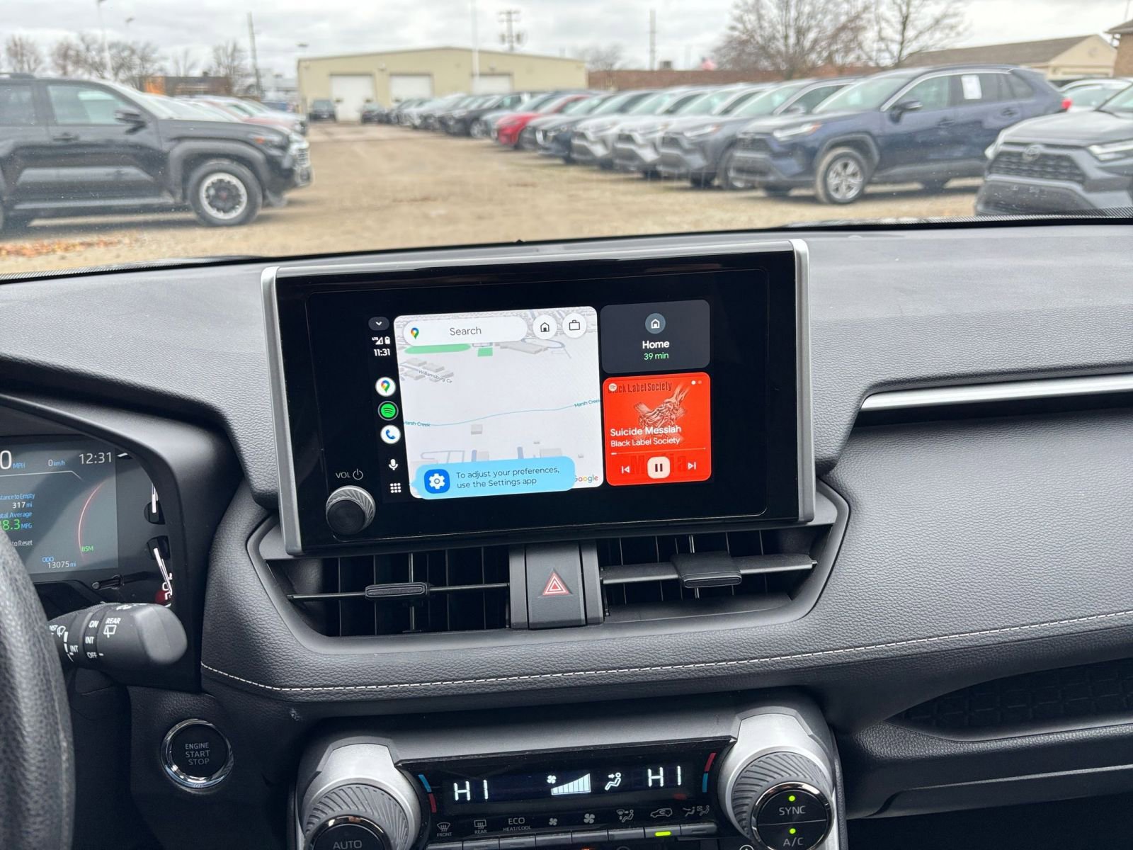 Thumbnail: 2025 Toyota RAV4 - 21