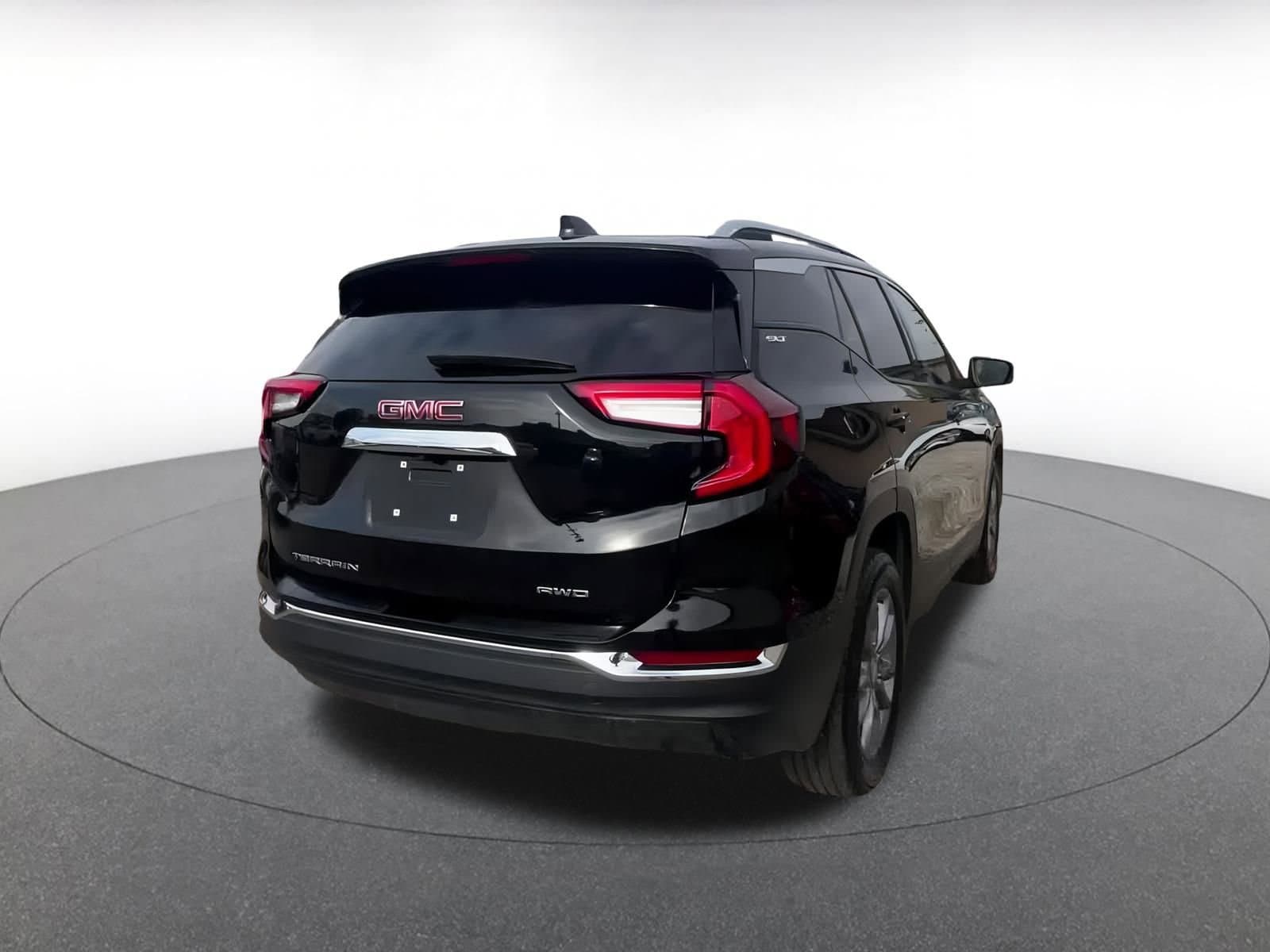 Thumbnail: 2024 GMC Terrain - 14