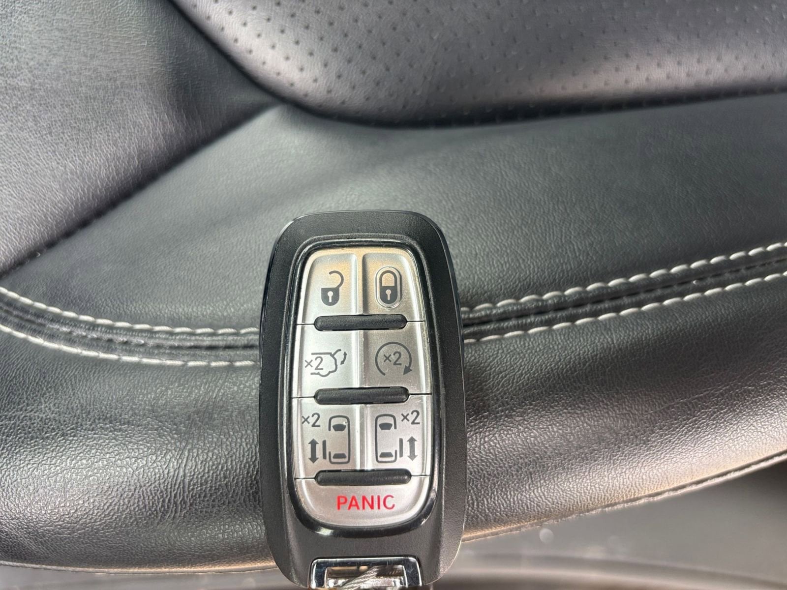 Thumbnail: 2025 Chrysler Pacifica - 22