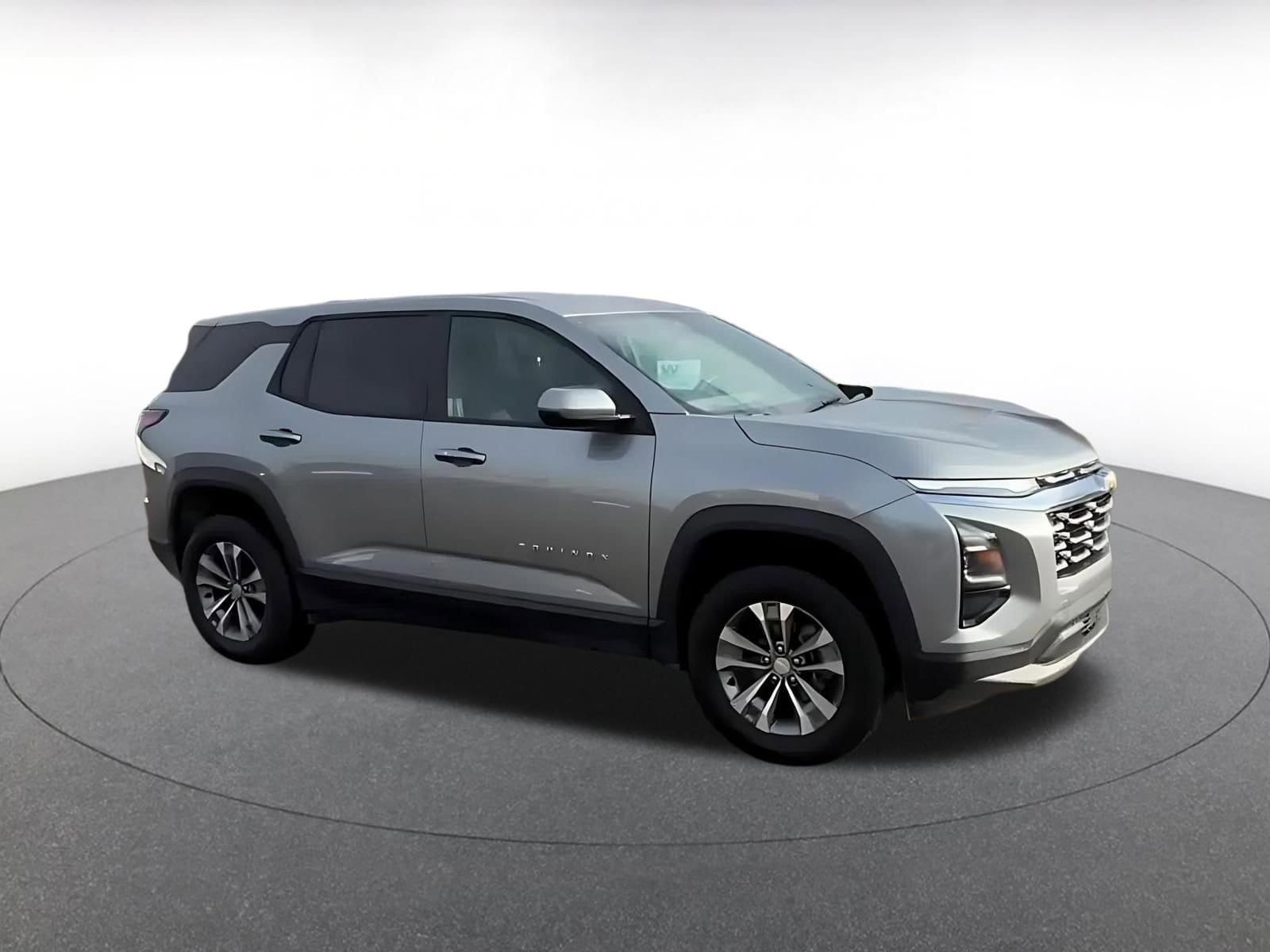 Thumbnail: 2025 Chevrolet Equinox - 2