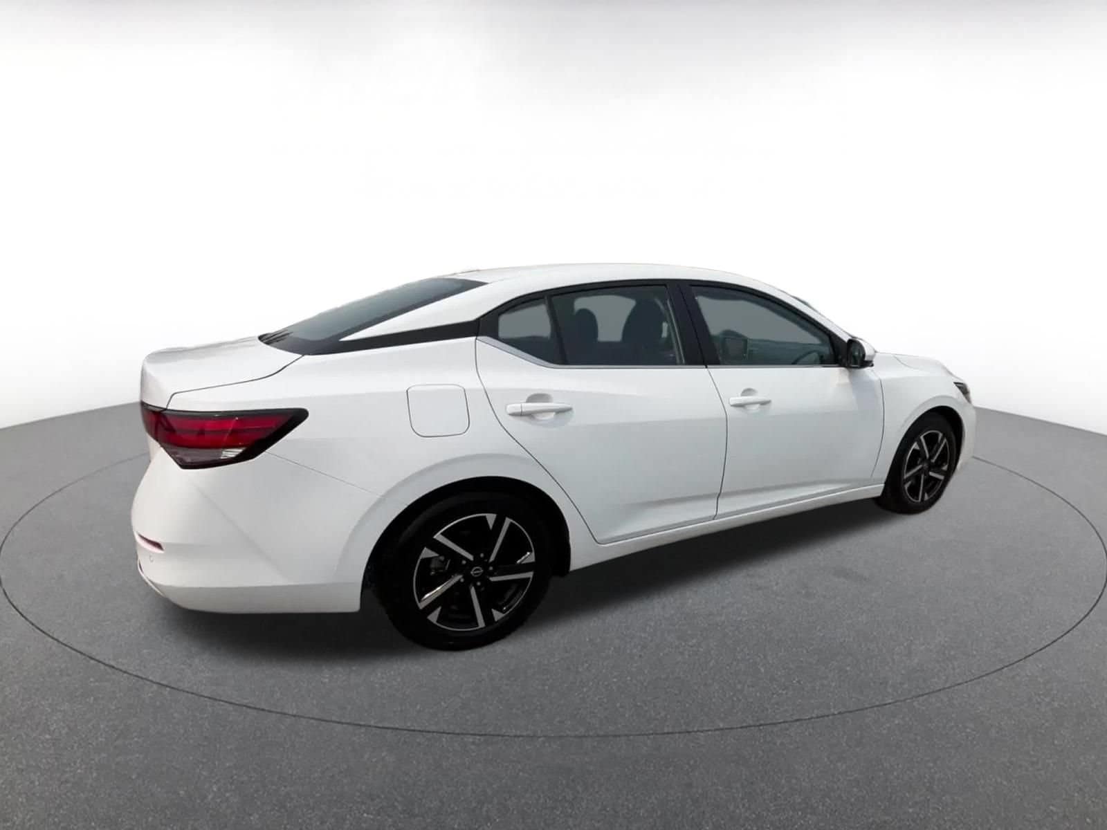 Thumbnail: 2025 Nissan Sentra - 15