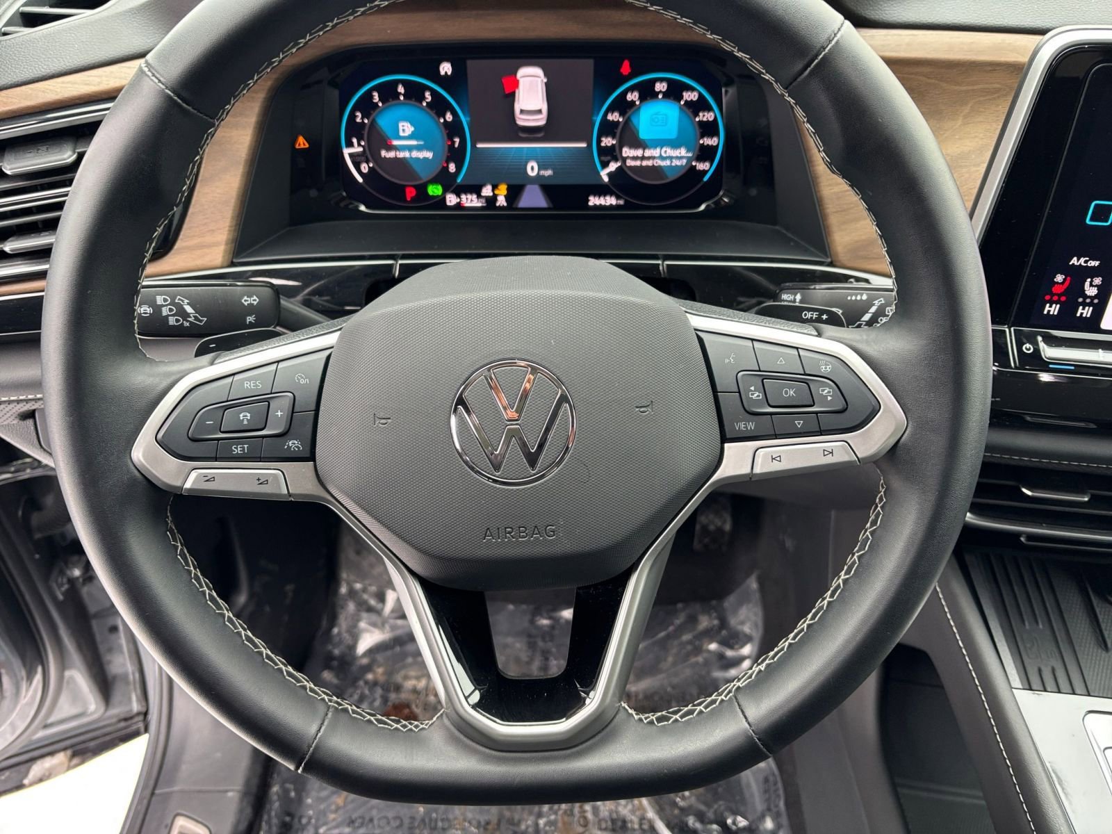 Thumbnail: 2025 Volkswagen Atlas - 28