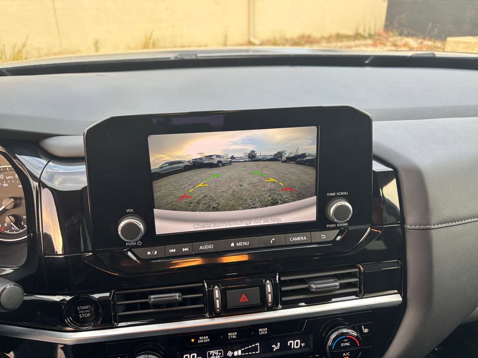 Thumbnail: 2025 Nissan Pathfinder - 17