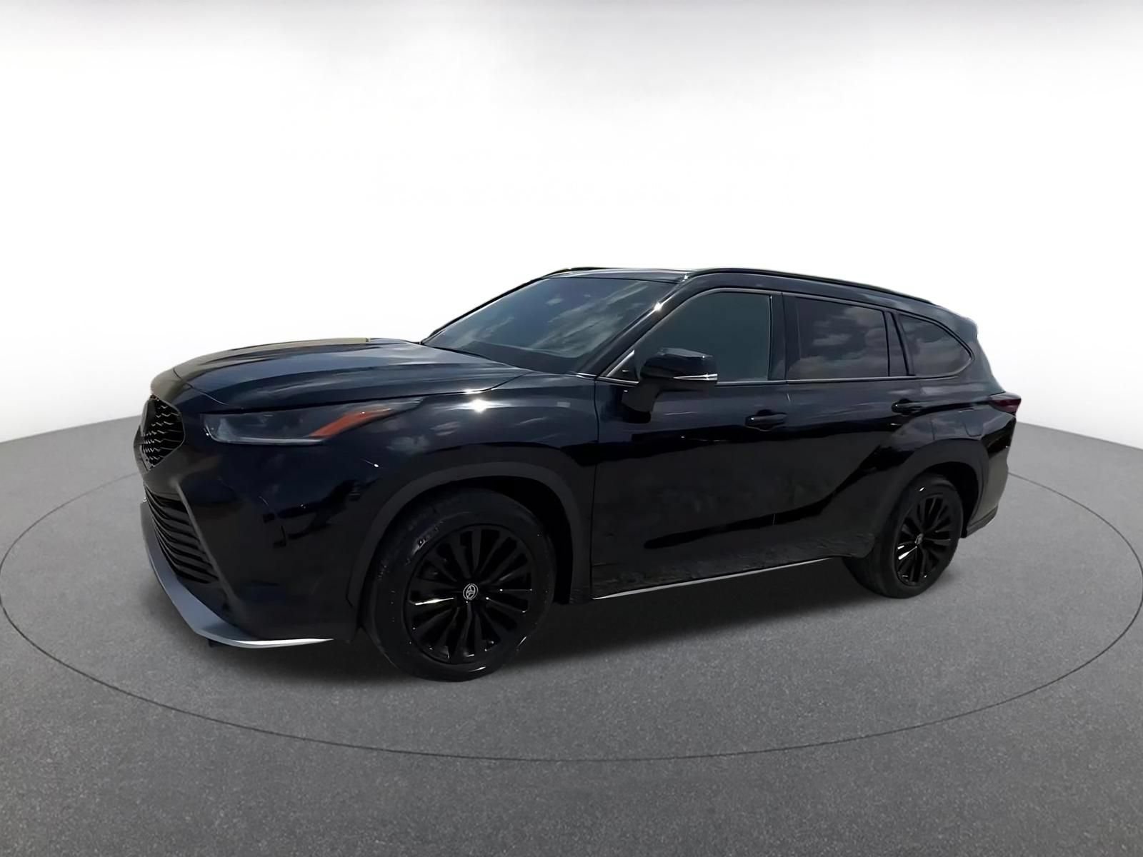 Thumbnail: 2025 Toyota Highlander - 8