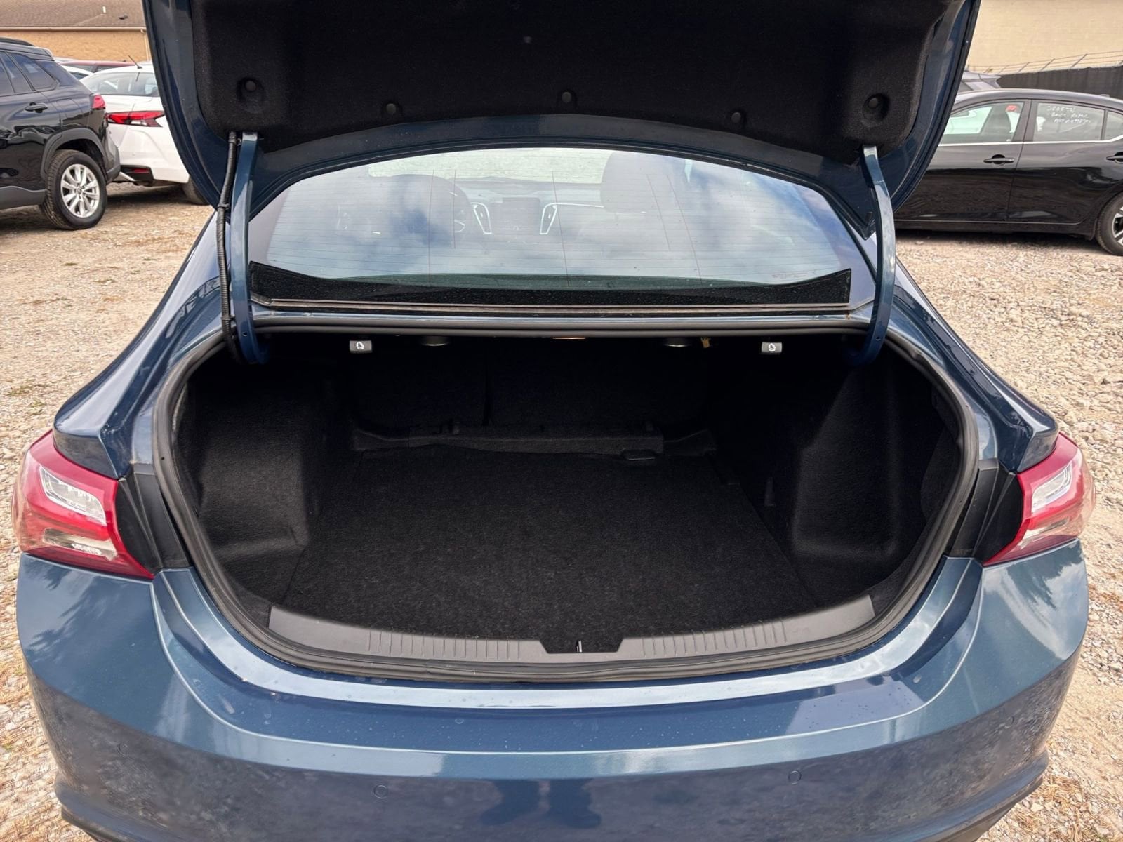 Thumbnail: 2024 Chevrolet Malibu - 31