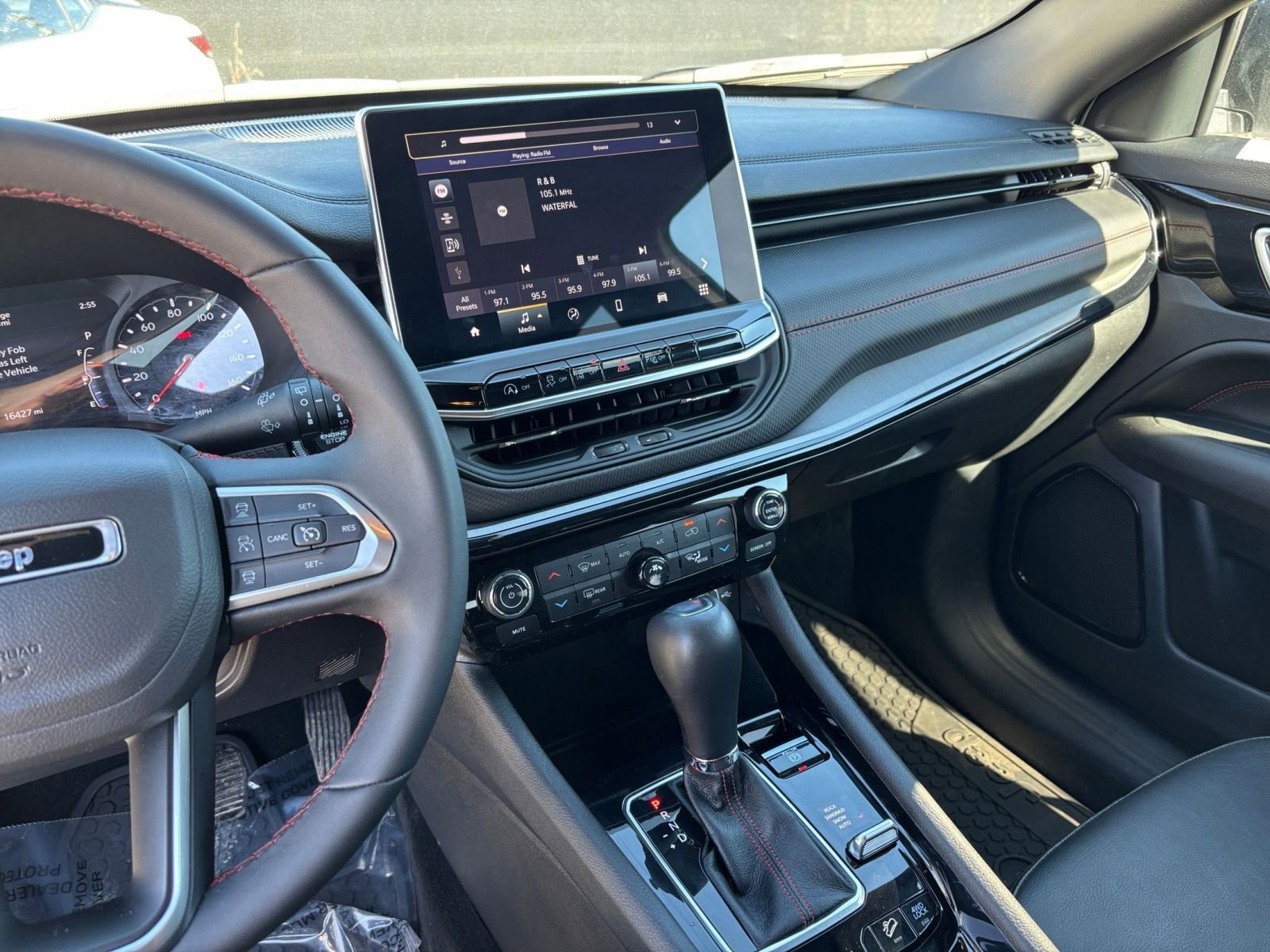 Thumbnail: 2025 Jeep Compass - 17