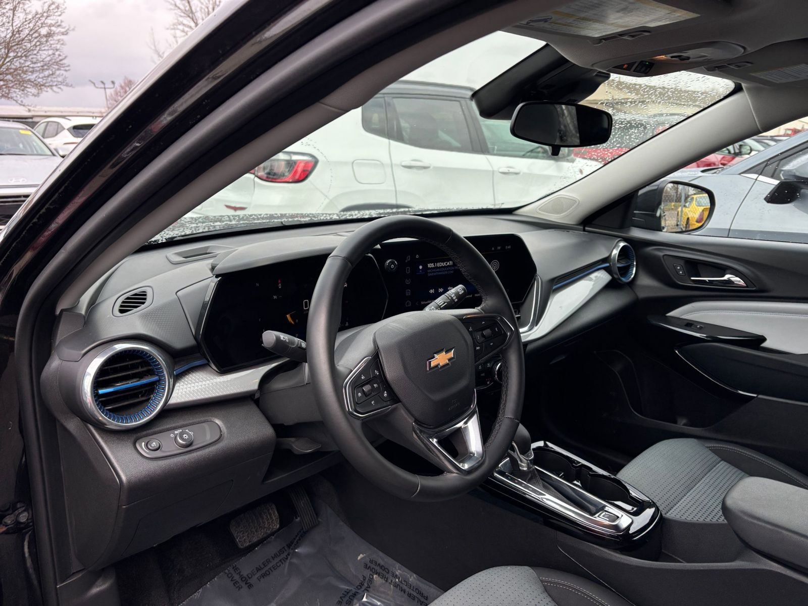 Thumbnail: 2025 Chevrolet Trax - 34