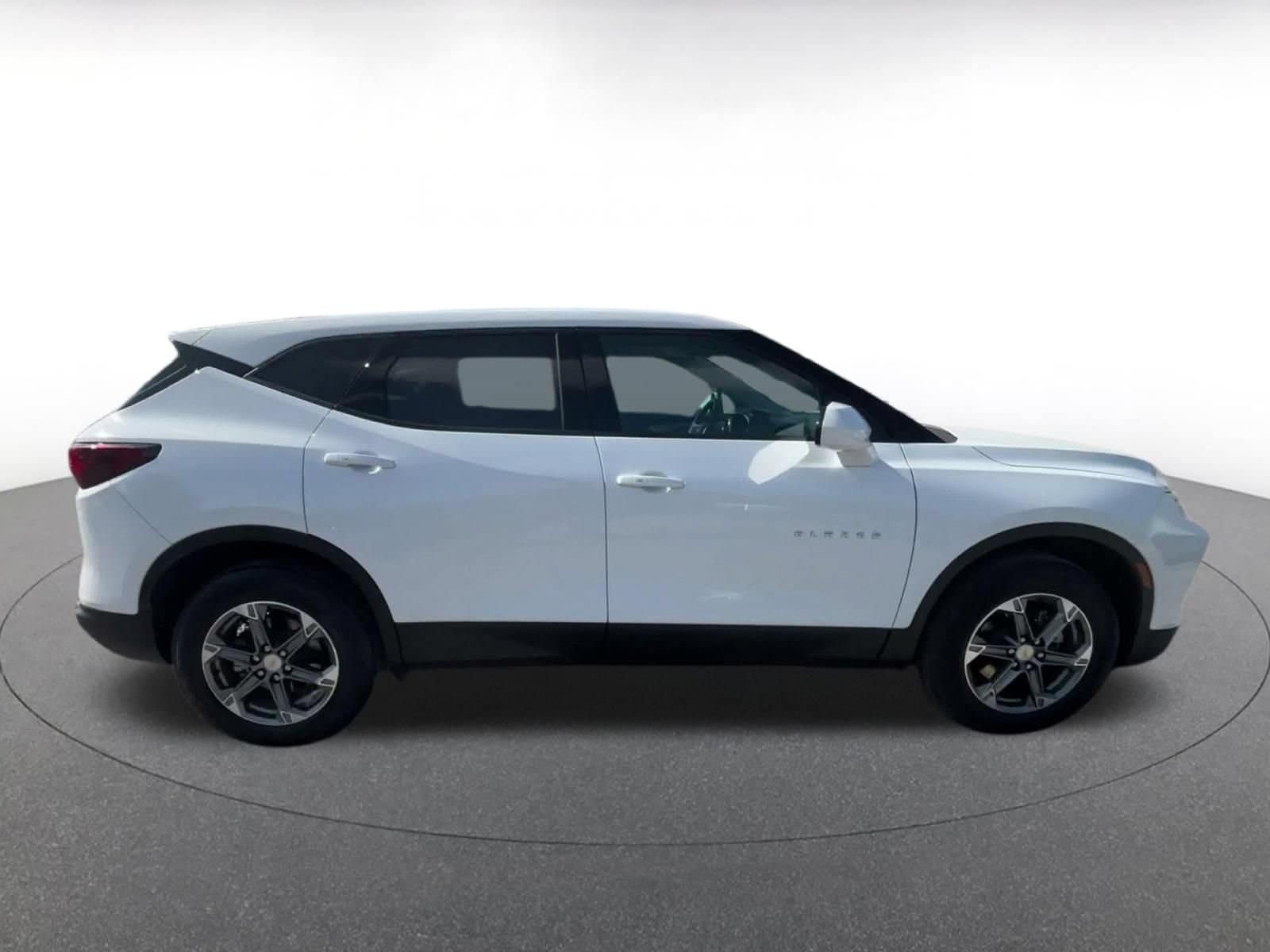 Thumbnail: 2025 Chevrolet Blazer - 13