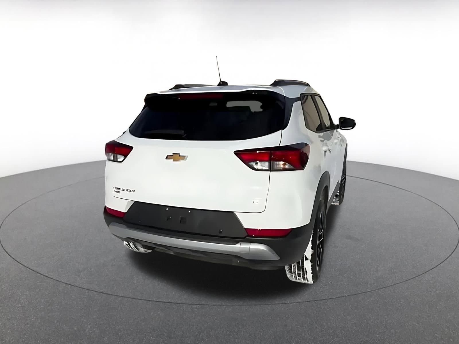 Thumbnail: 2025 Chevrolet TrailBlazer - 15