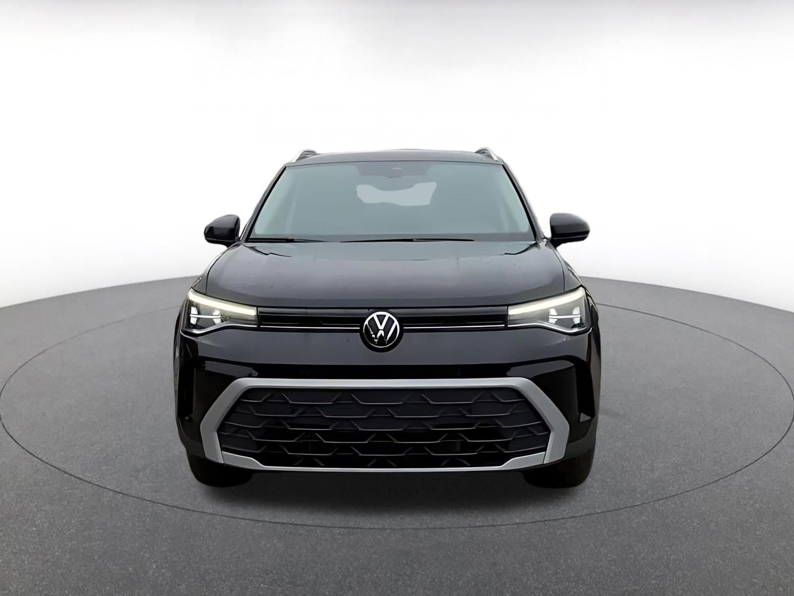 Thumbnail: 2025 Volkswagen Taos - 4