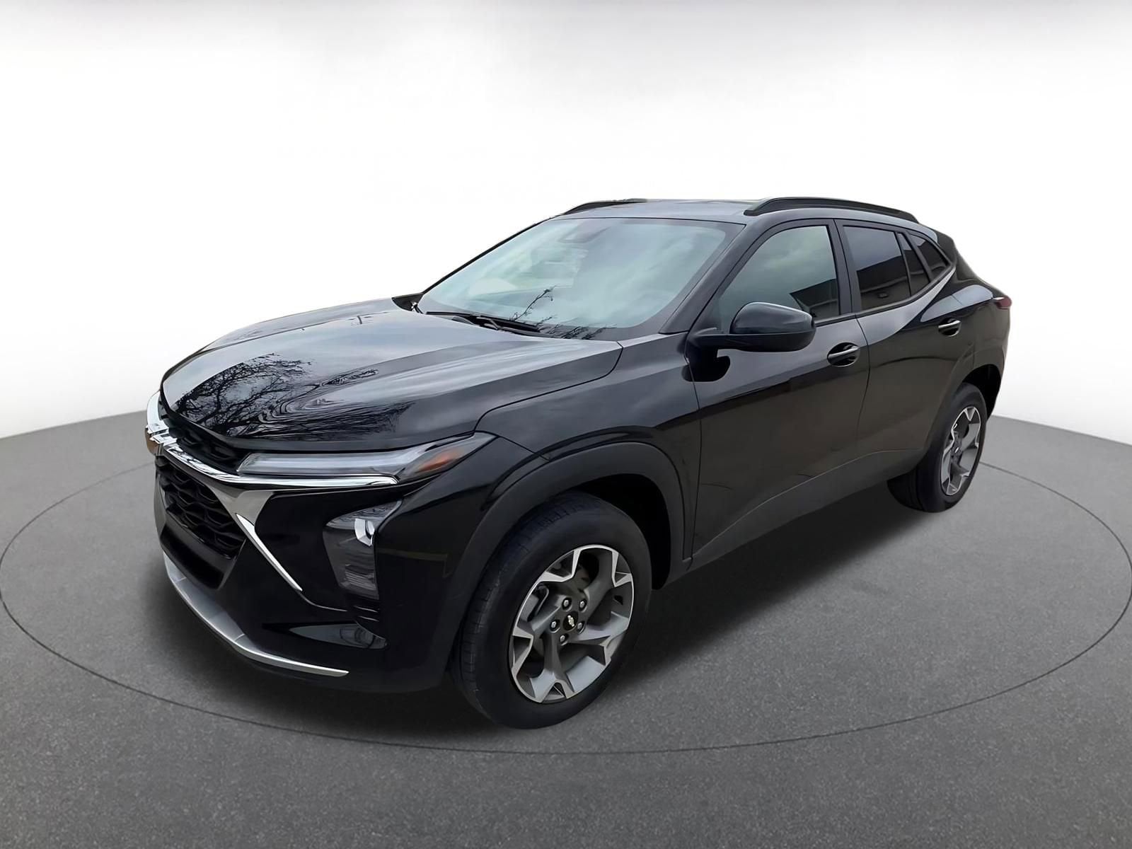 Thumbnail: 2025 Chevrolet Trax - 8