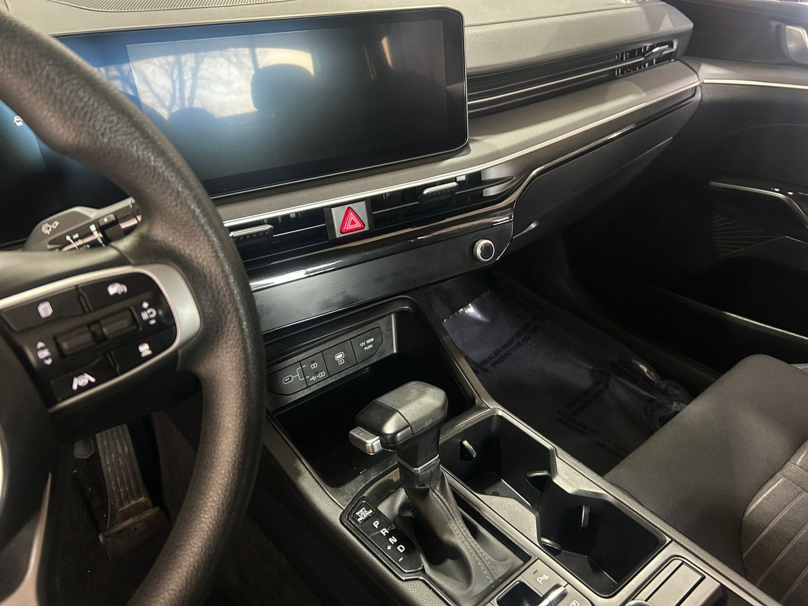 Thumbnail: 2025 Kia K5 - 17