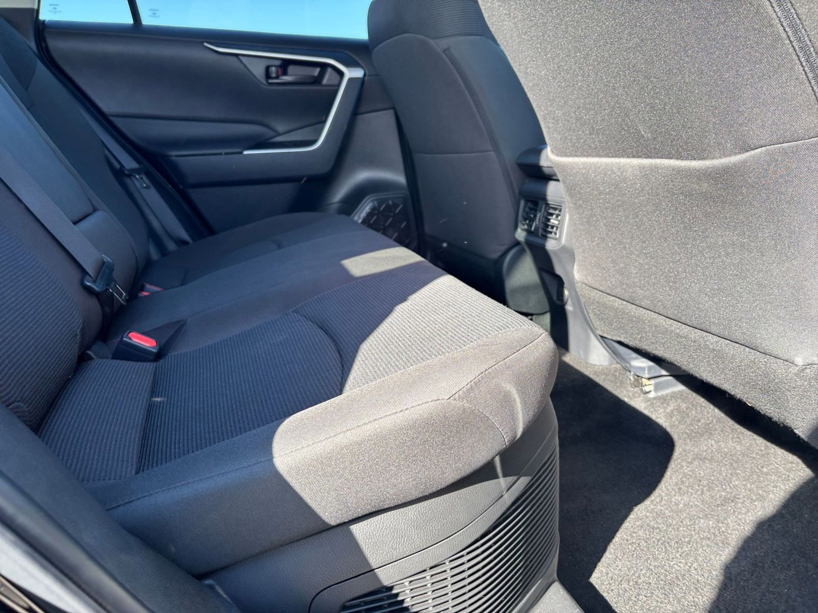 Thumbnail: 2025 Toyota RAV4 - 24